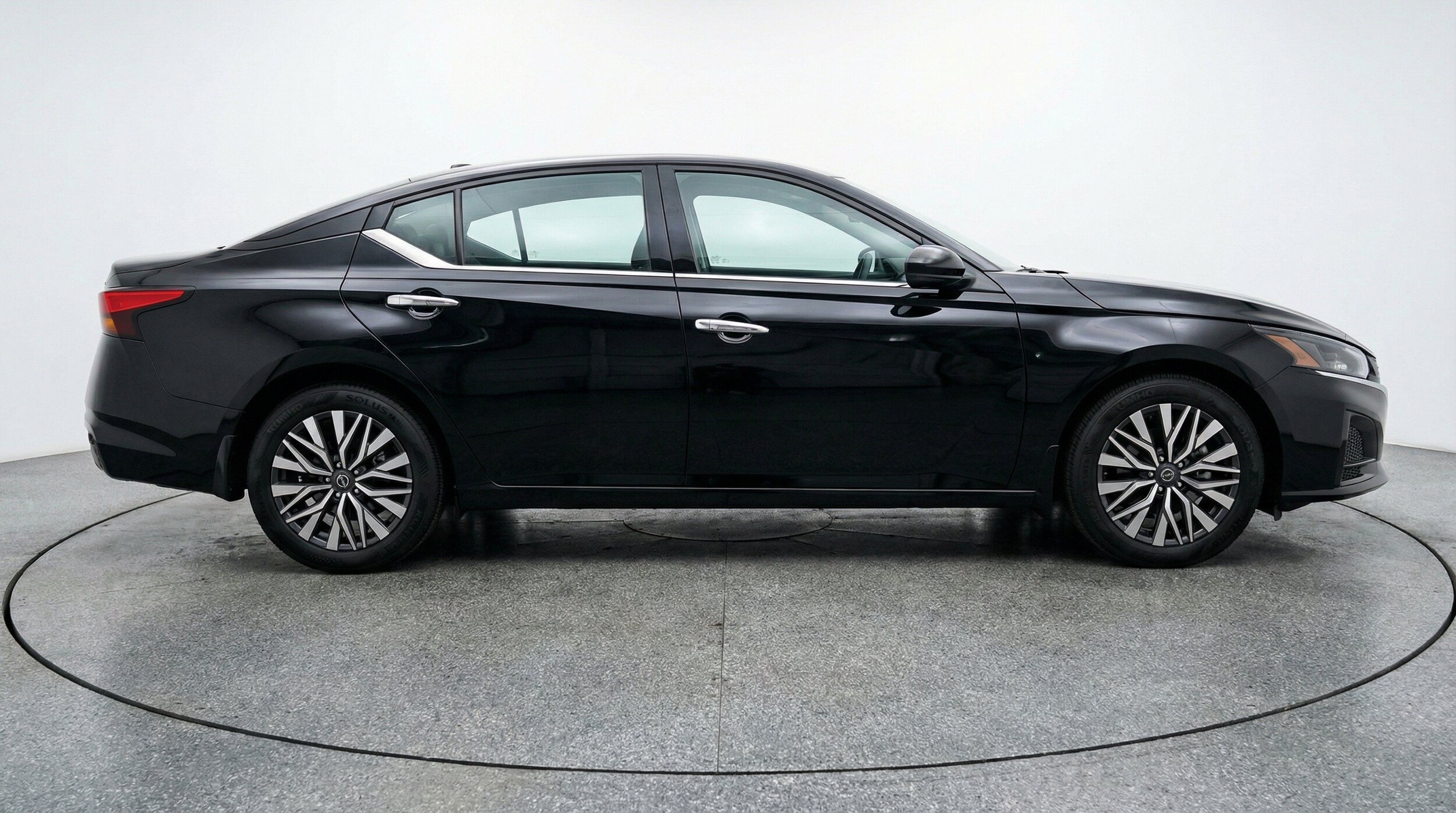 Thumbnail: 2025 Nissan Altima - 11