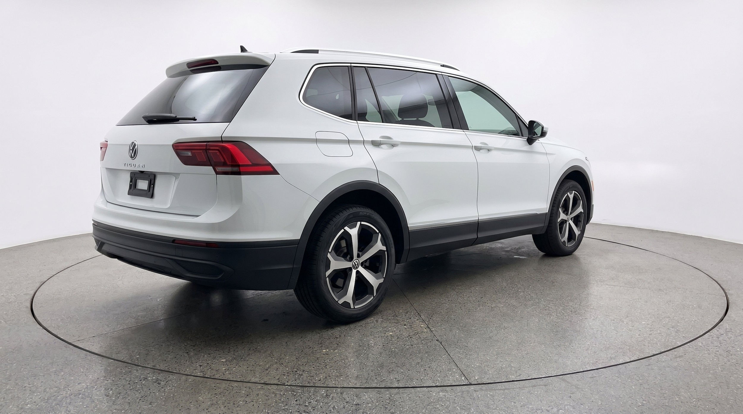 Thumbnail: 2026 Volkswagen Tiguan - 9