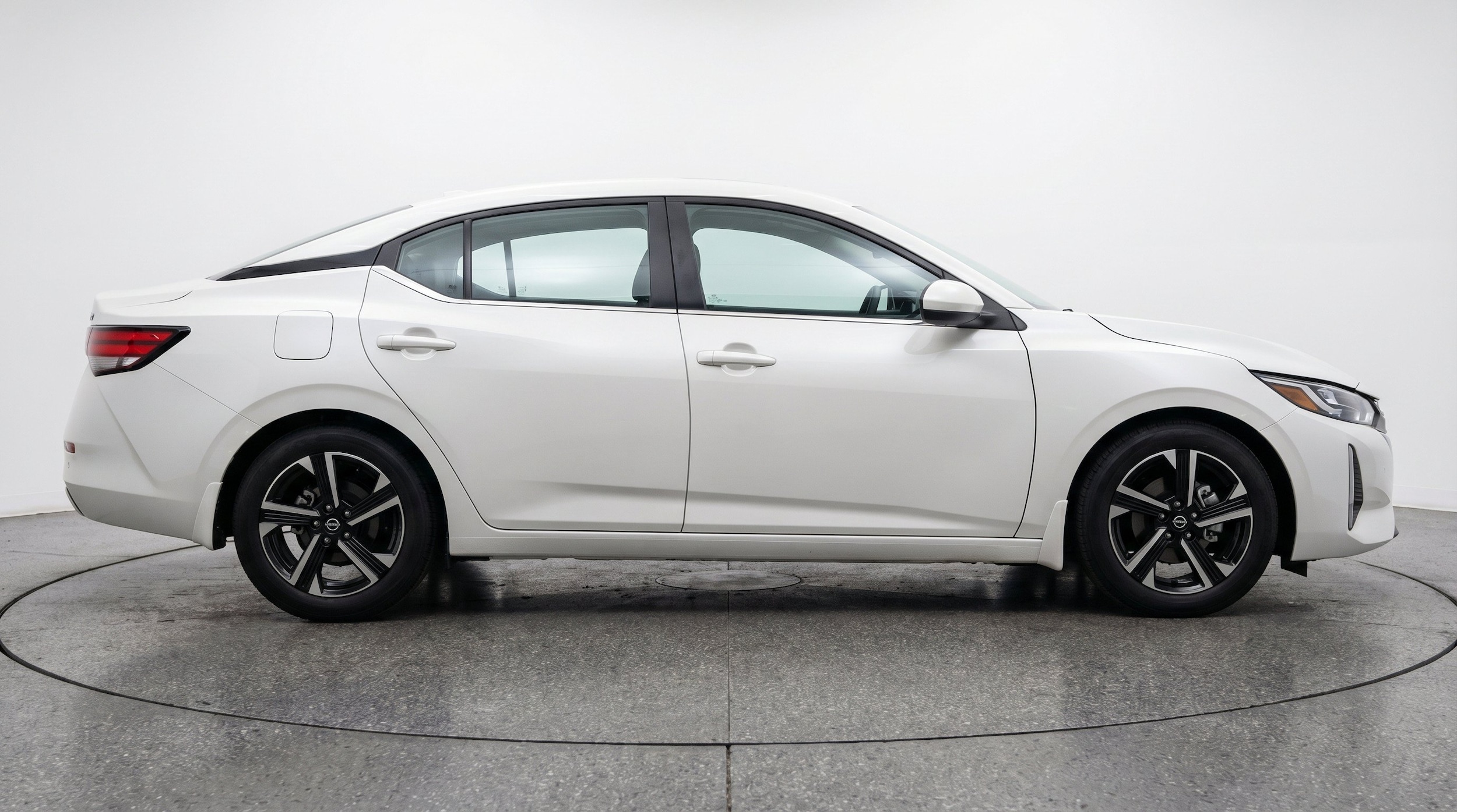Thumbnail: 2025 Nissan Sentra - 11