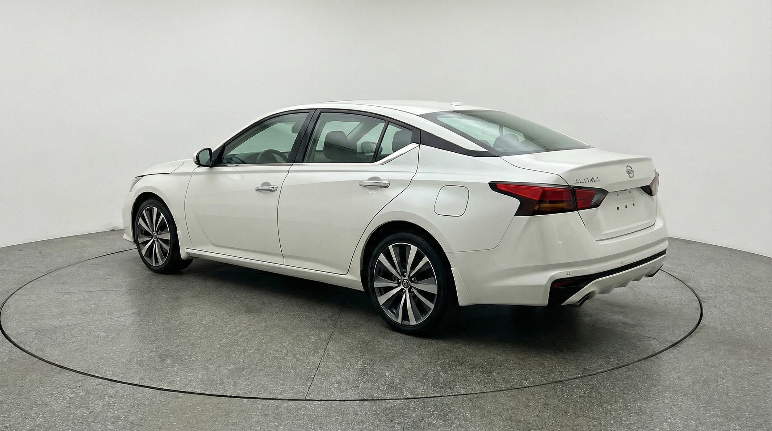 Thumbnail: 2025 Nissan Altima - 5