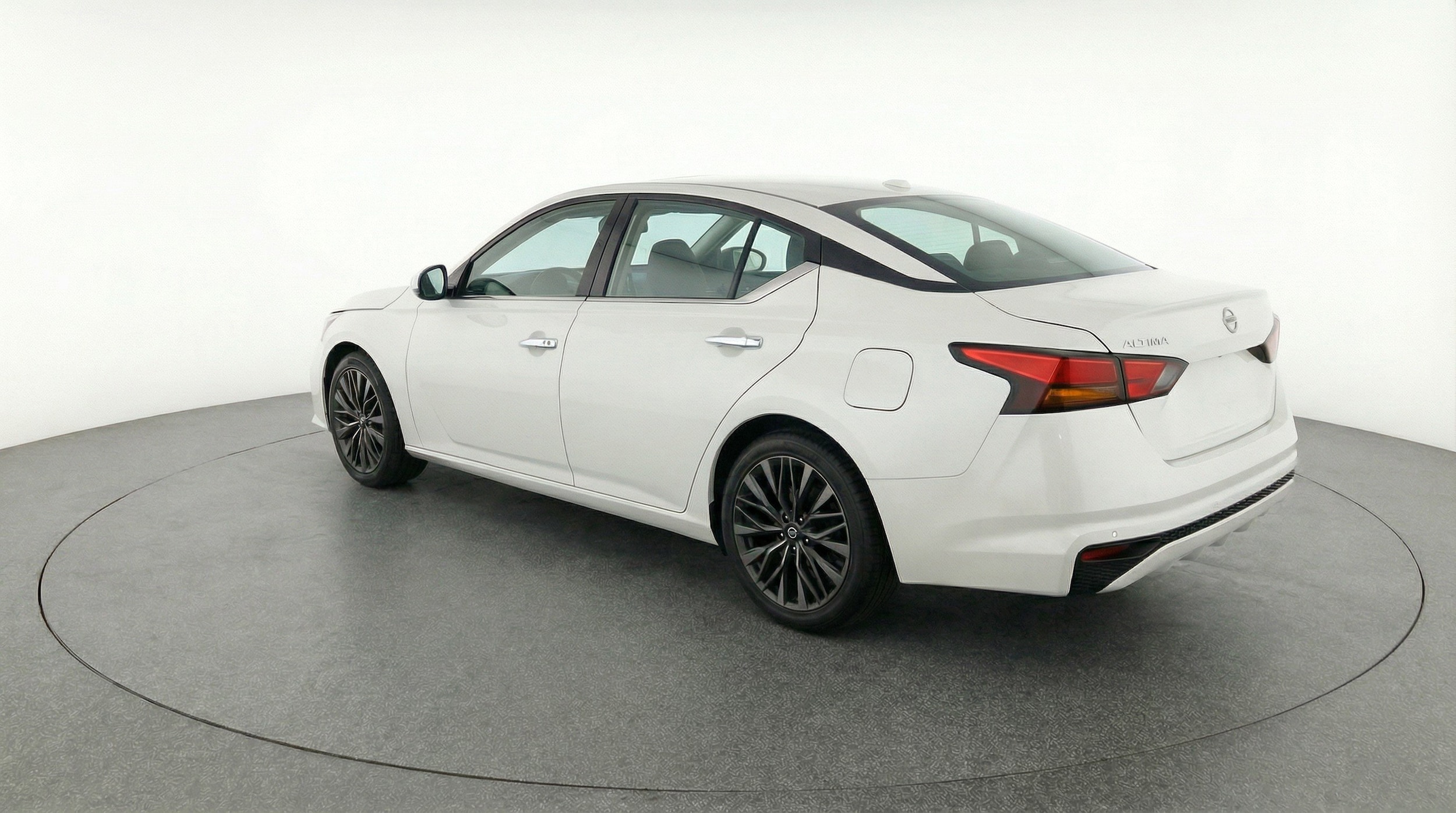 Thumbnail: 2025 Nissan Altima - 6