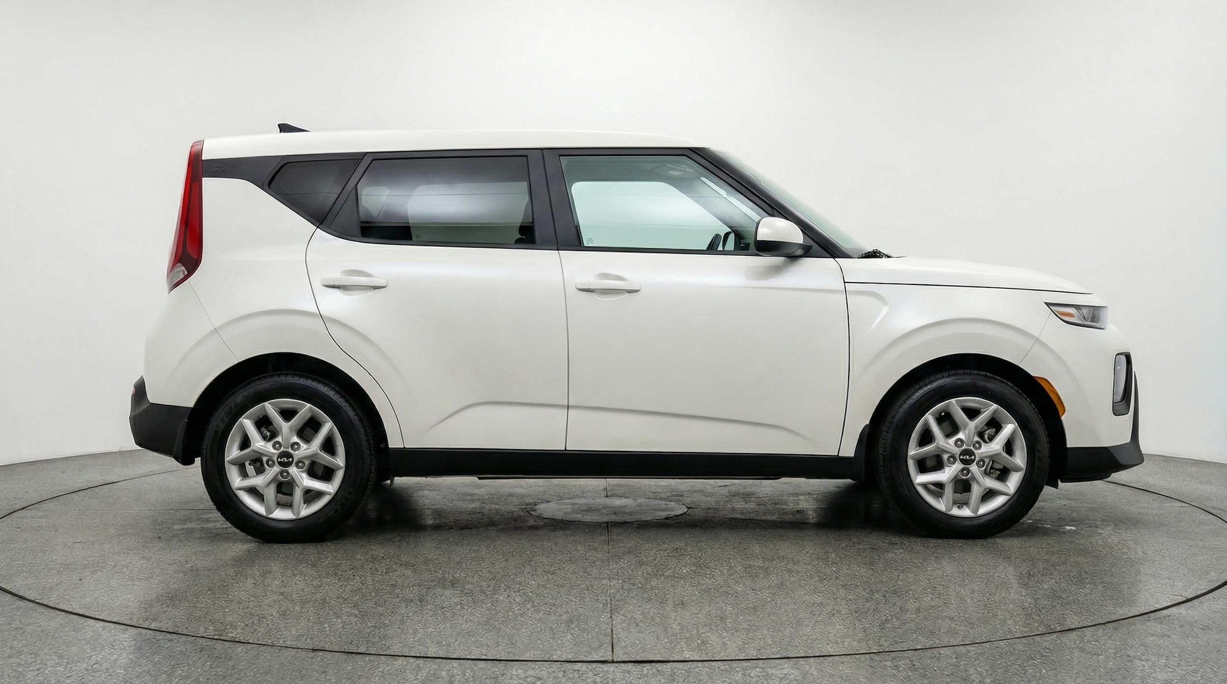 Thumbnail: 2025 Kia Soul - 8