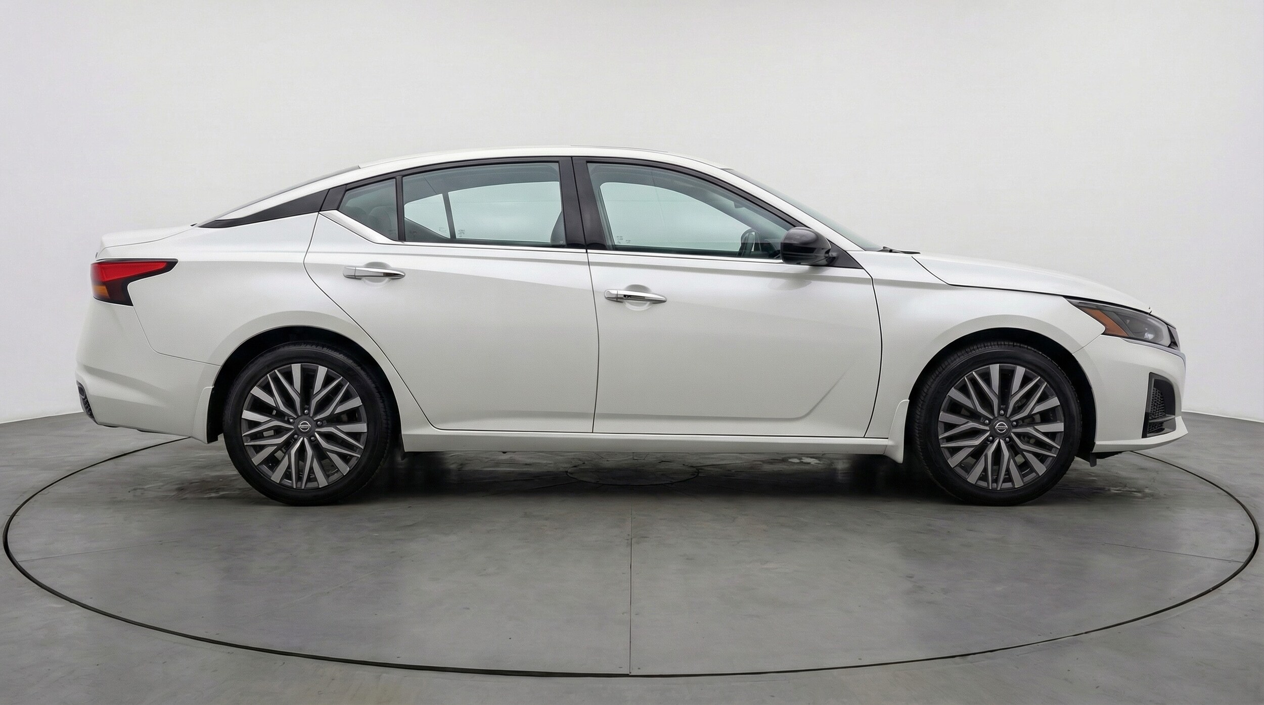 Thumbnail: 2025 Nissan Altima - 8