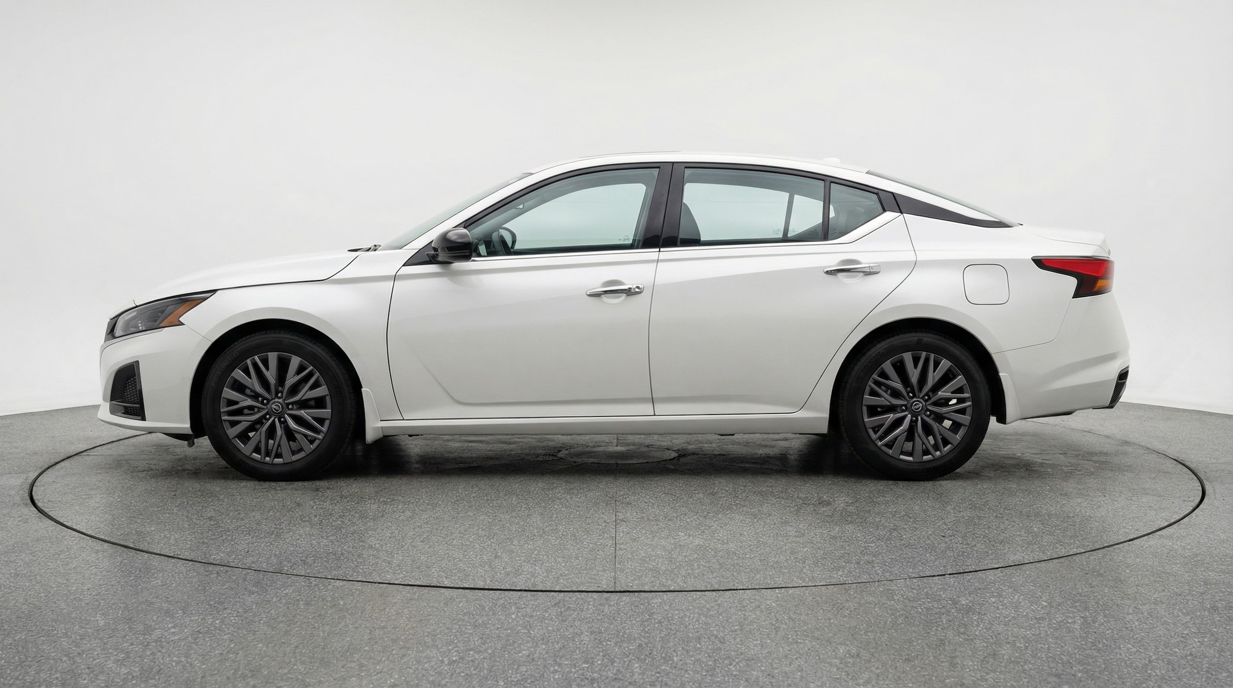 Thumbnail: 2025 Nissan Altima - 4