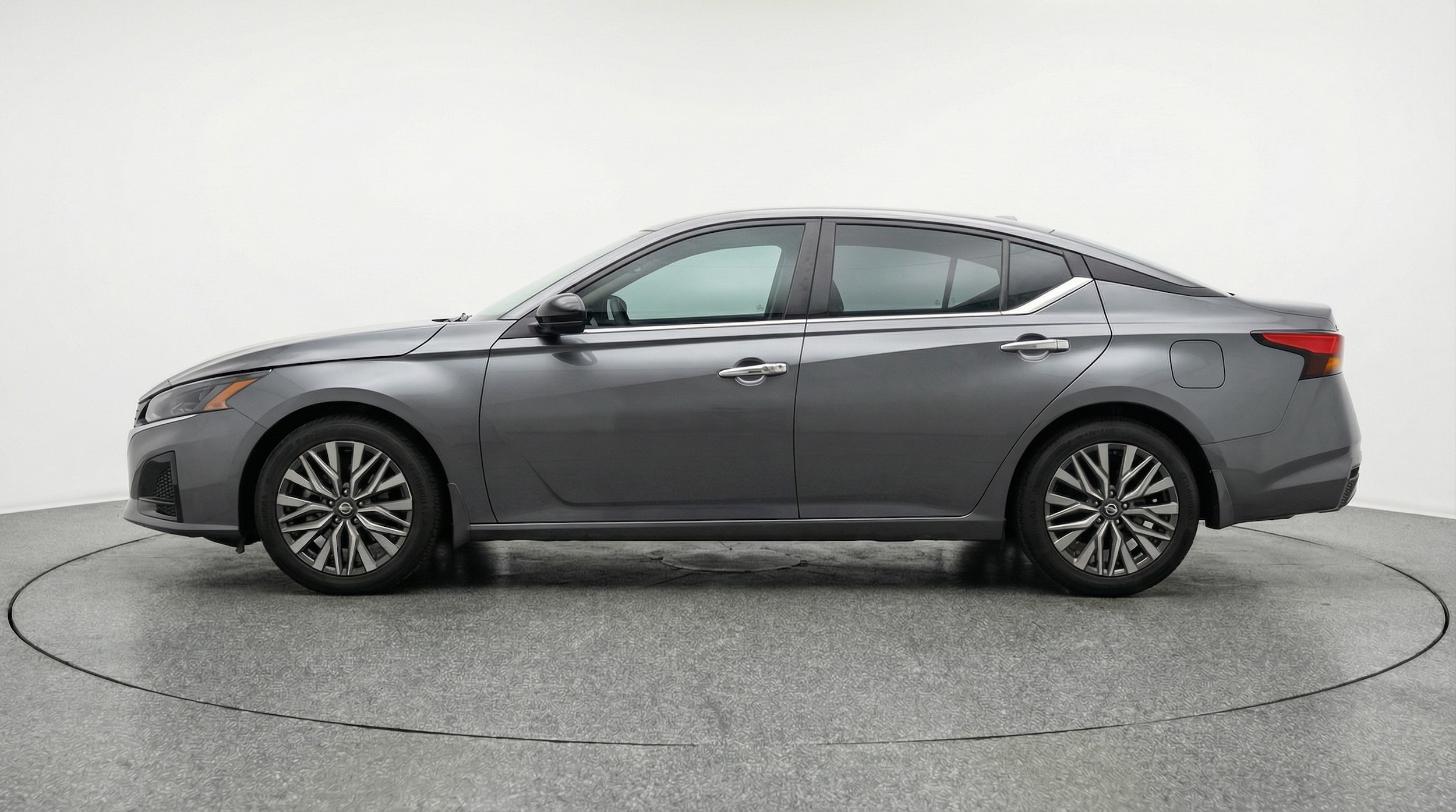 Thumbnail: 2025 Nissan Altima - 4