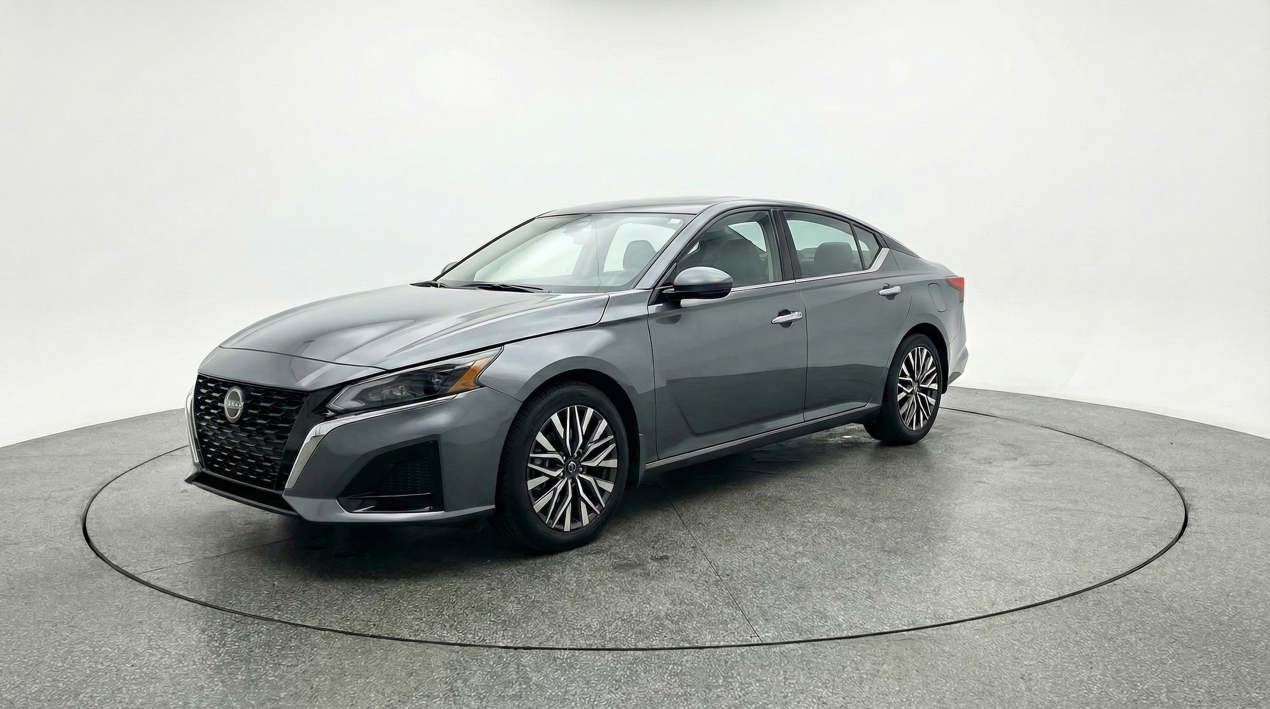 Thumbnail: 2025 Nissan Altima - 3