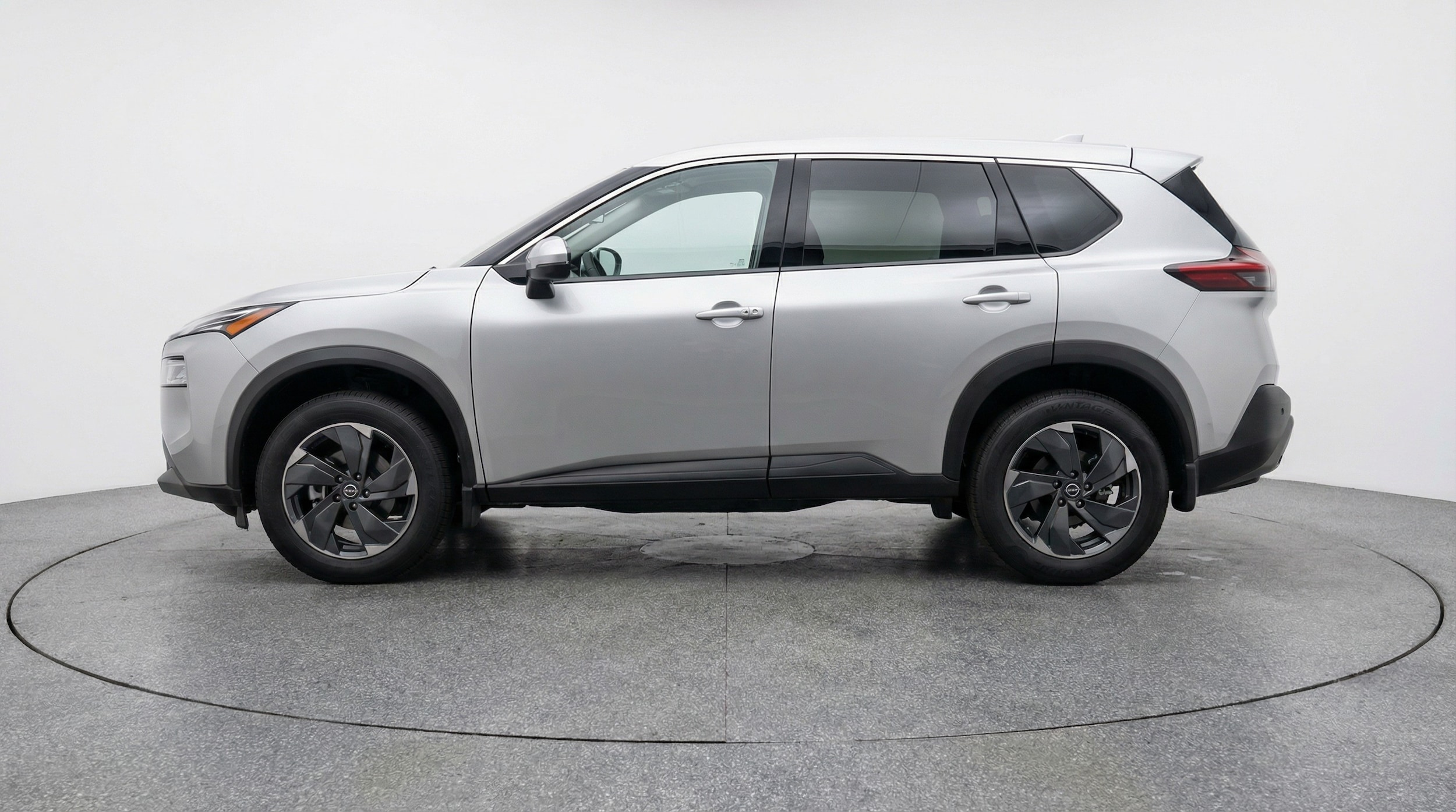 Thumbnail: 2025 Nissan Rogue - 4