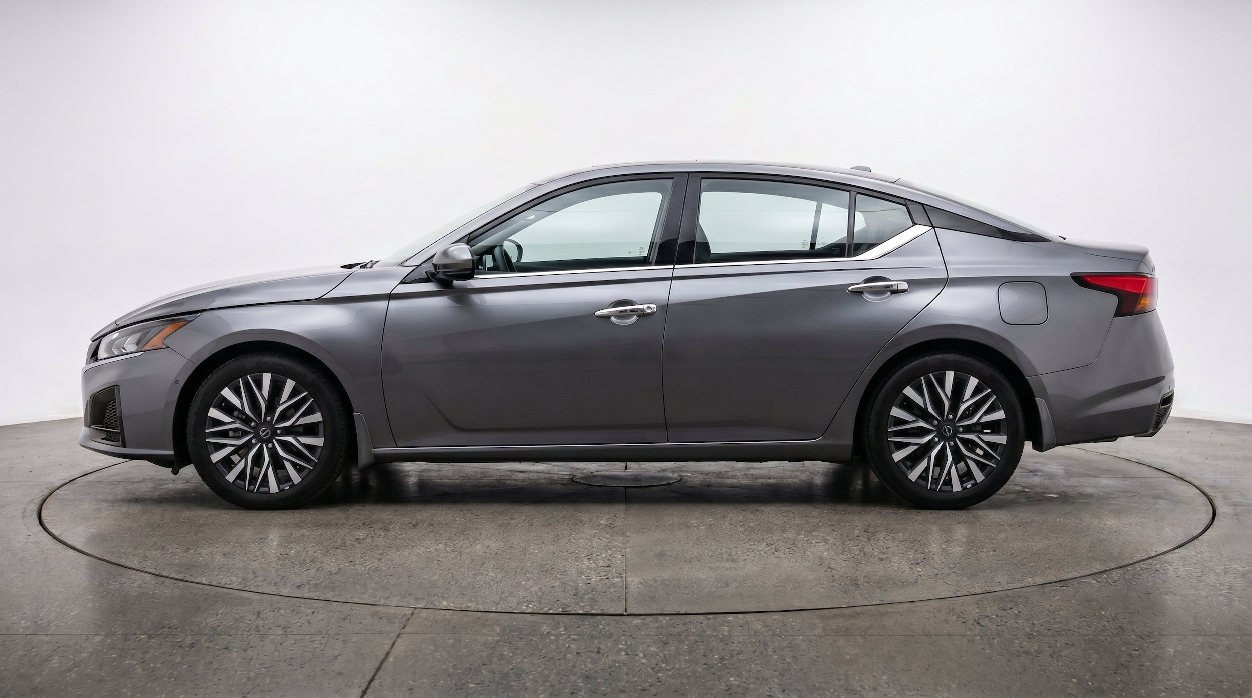 Thumbnail: 2025 Nissan Altima - 5