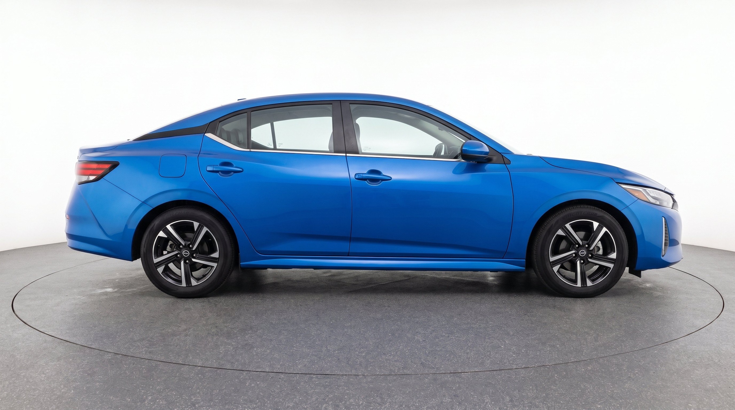 Thumbnail: 2025 Nissan Sentra - 10