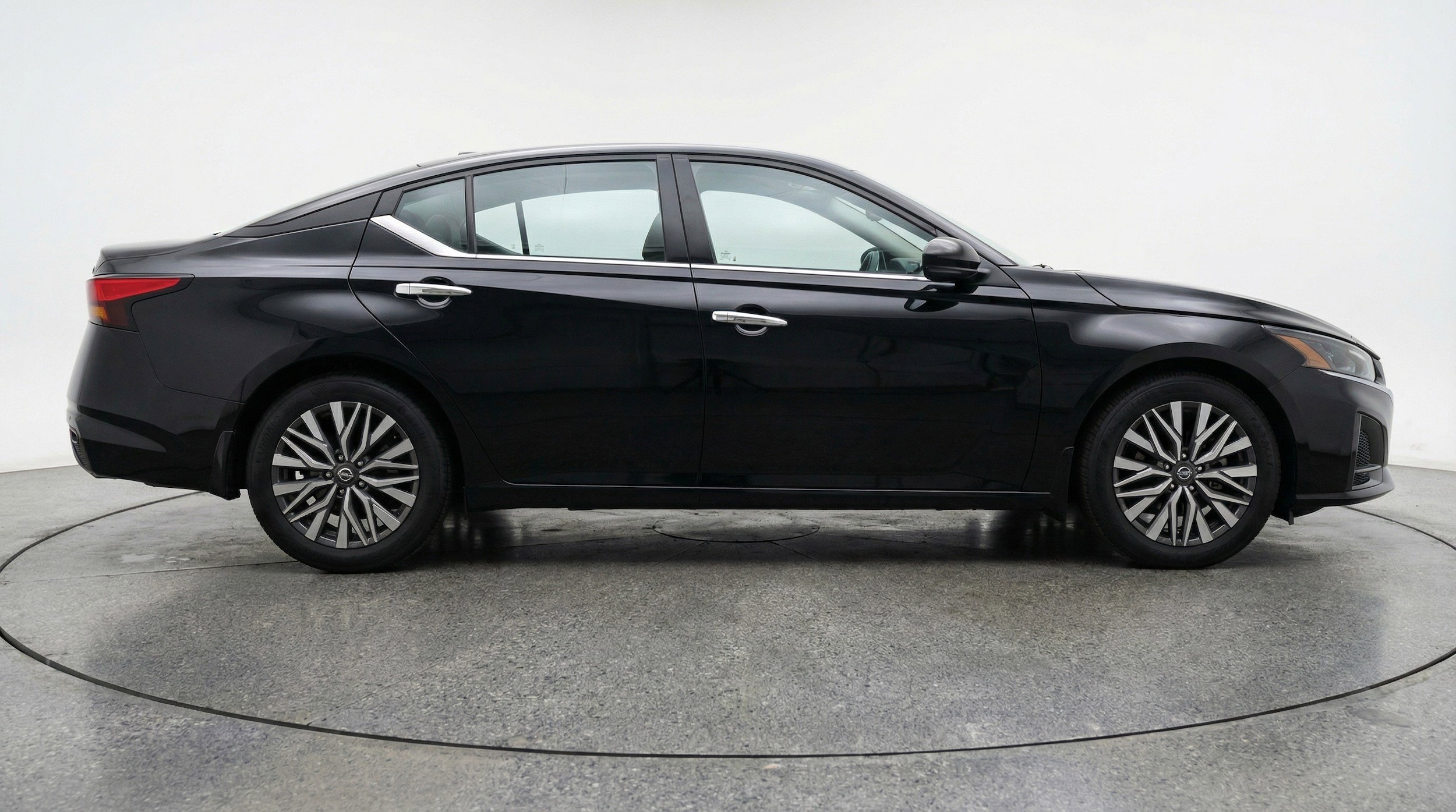 Thumbnail: 2025 Nissan Altima - 11