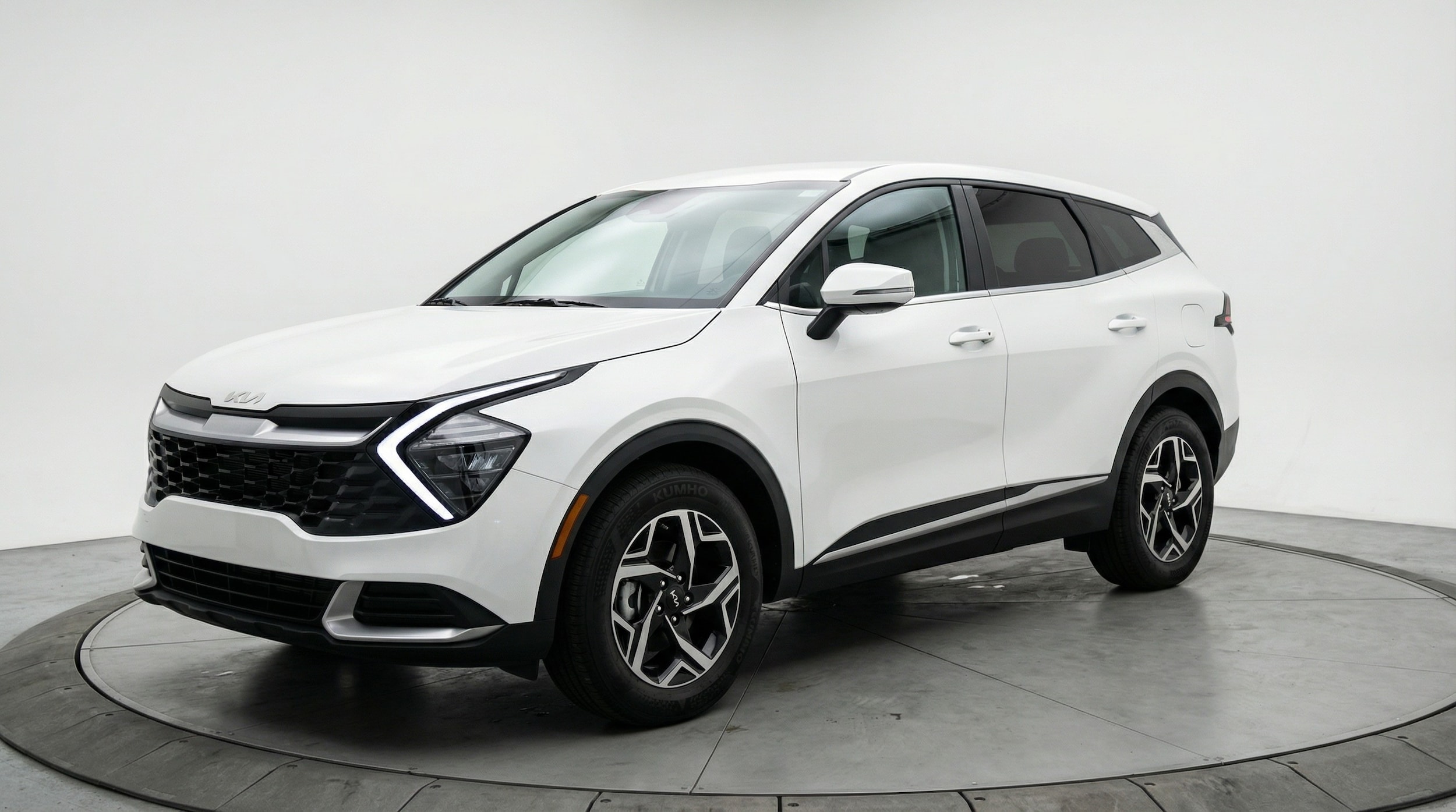 Thumbnail: 2025 Kia Sportage - 3