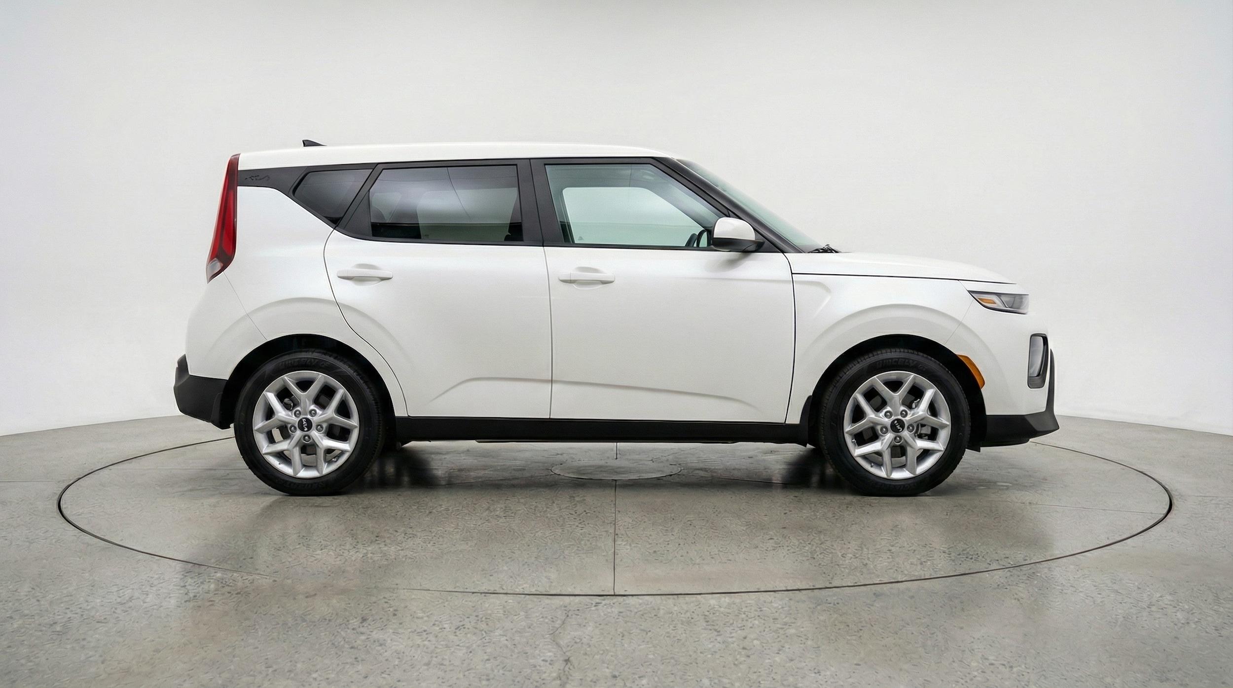 Thumbnail: 2025 Kia Soul - 8