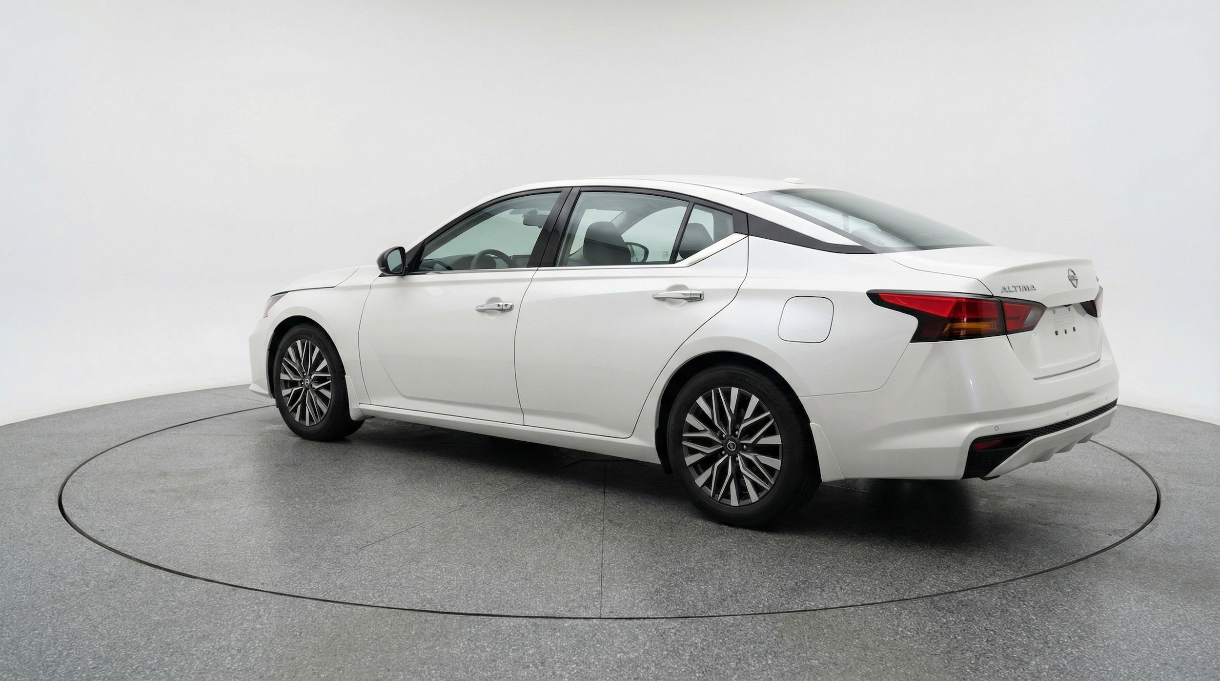 Thumbnail: 2025 Nissan Altima - 6