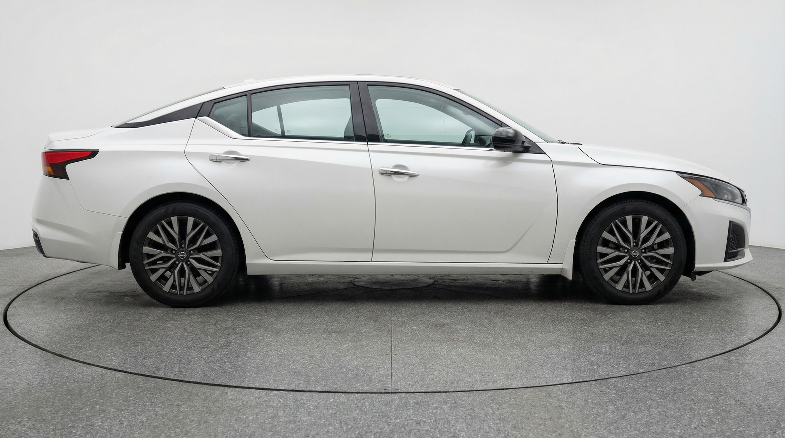 Thumbnail: 2025 Nissan Altima - 8