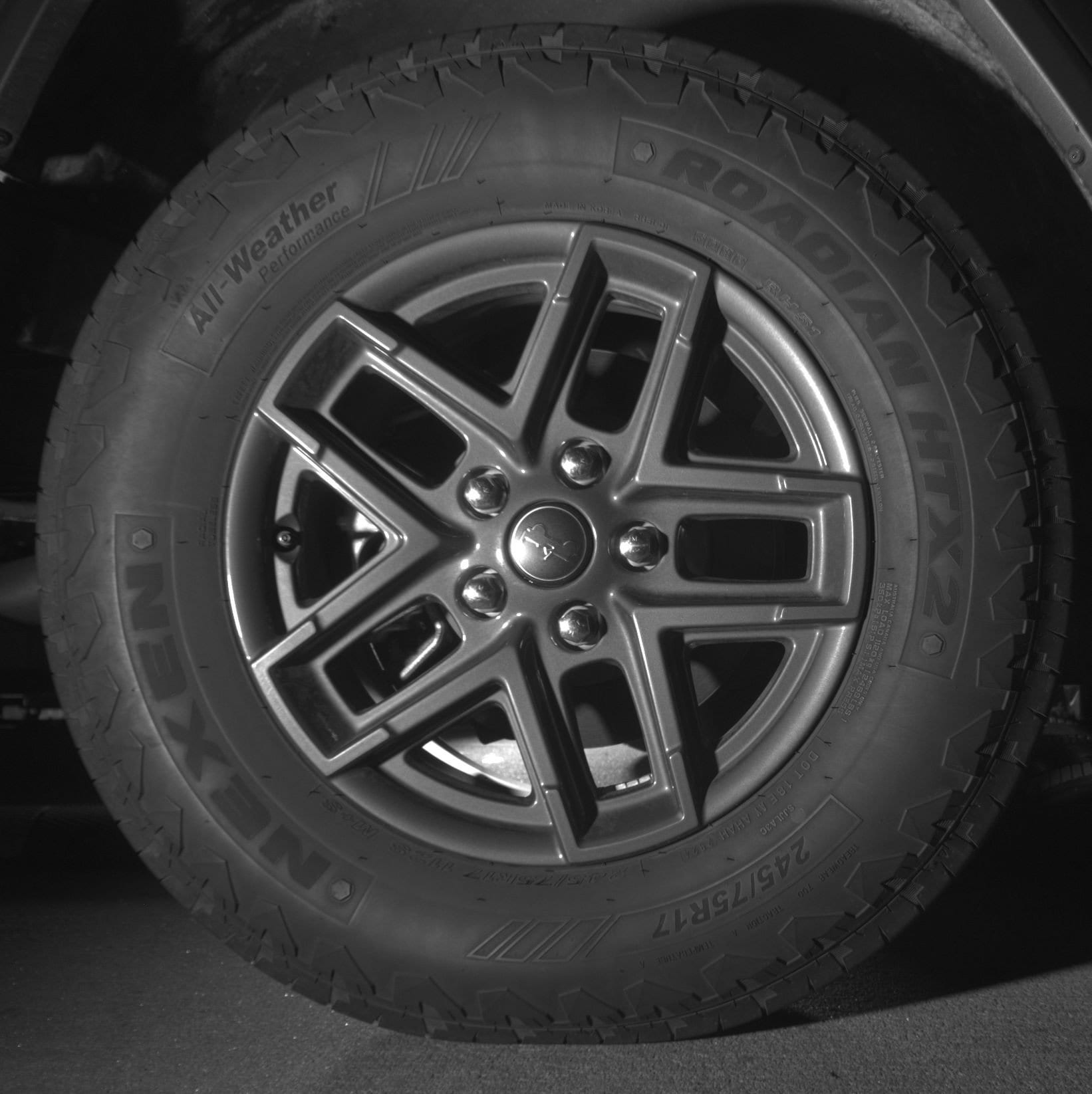 Thumbnail: 2025 Jeep Wrangler - 15