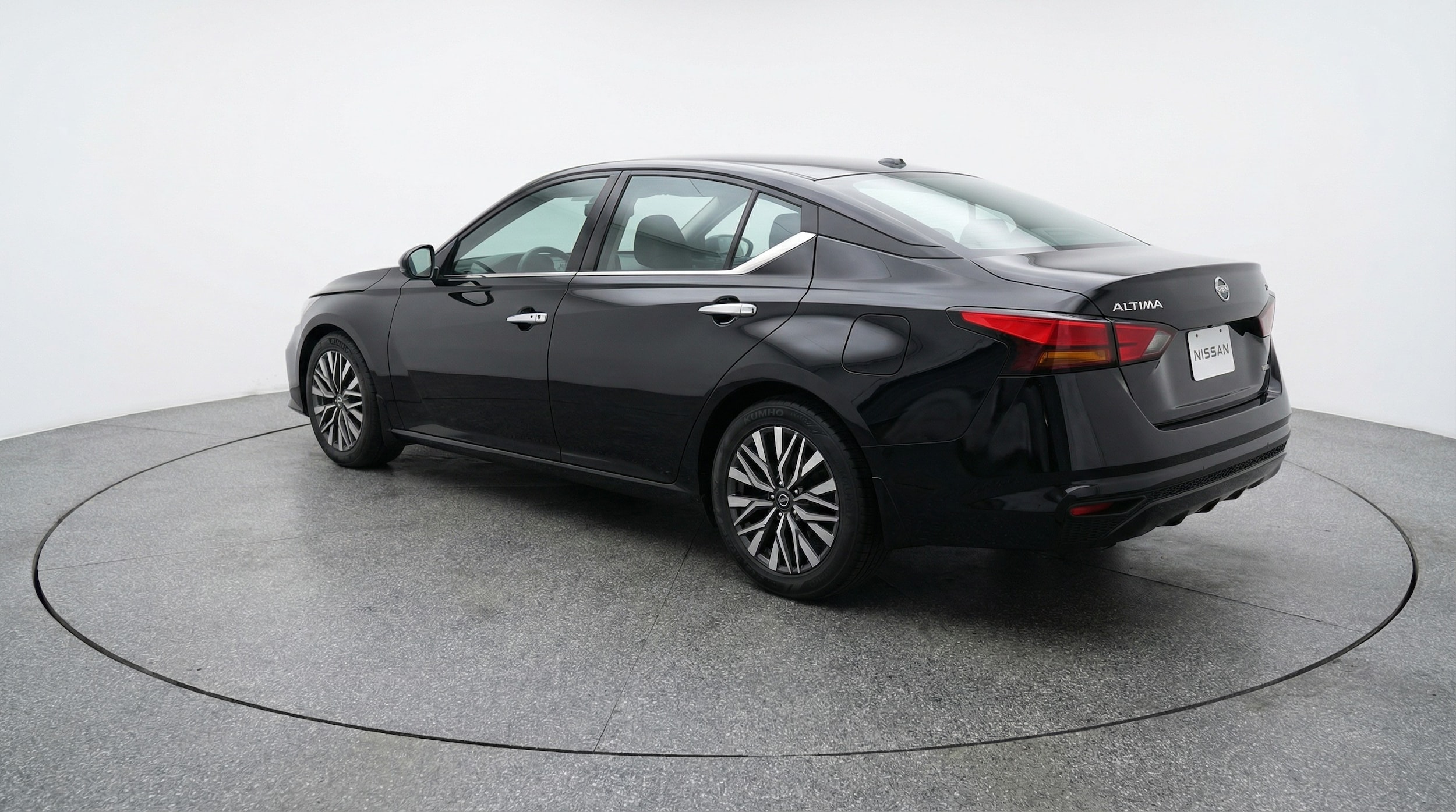 Thumbnail: 2025 Nissan Altima - 5