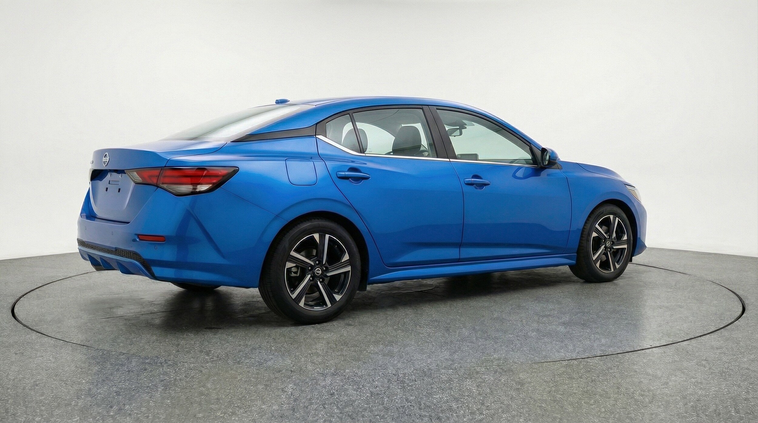 Thumbnail: 2025 Nissan Sentra - 9