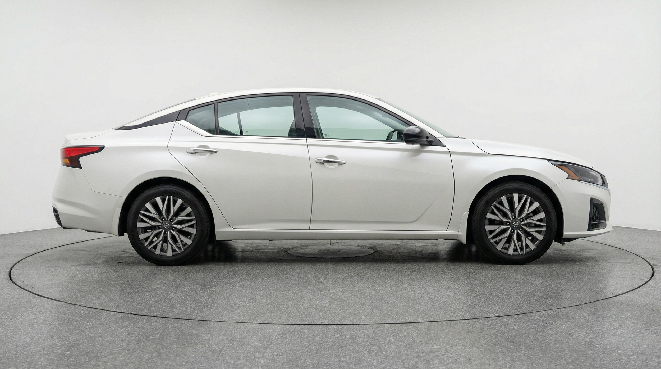 Thumbnail: 2025 Nissan Altima - 8