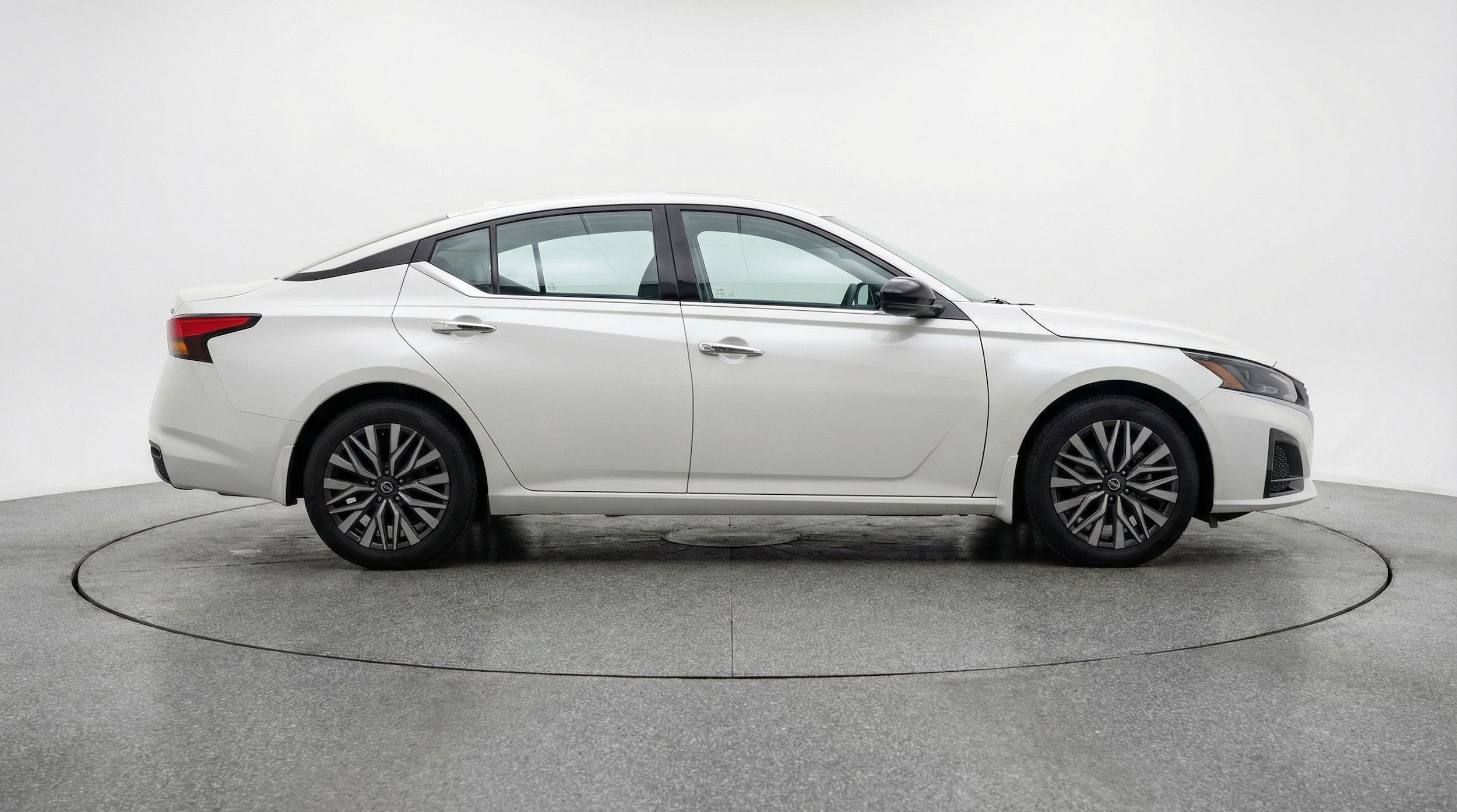 Thumbnail: 2025 Nissan Altima - 8