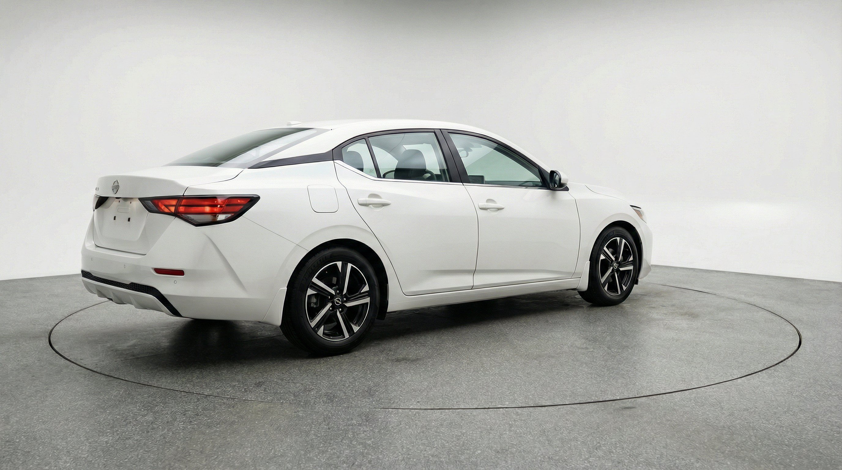 2025 Nissan Sentra SV - Photo 9