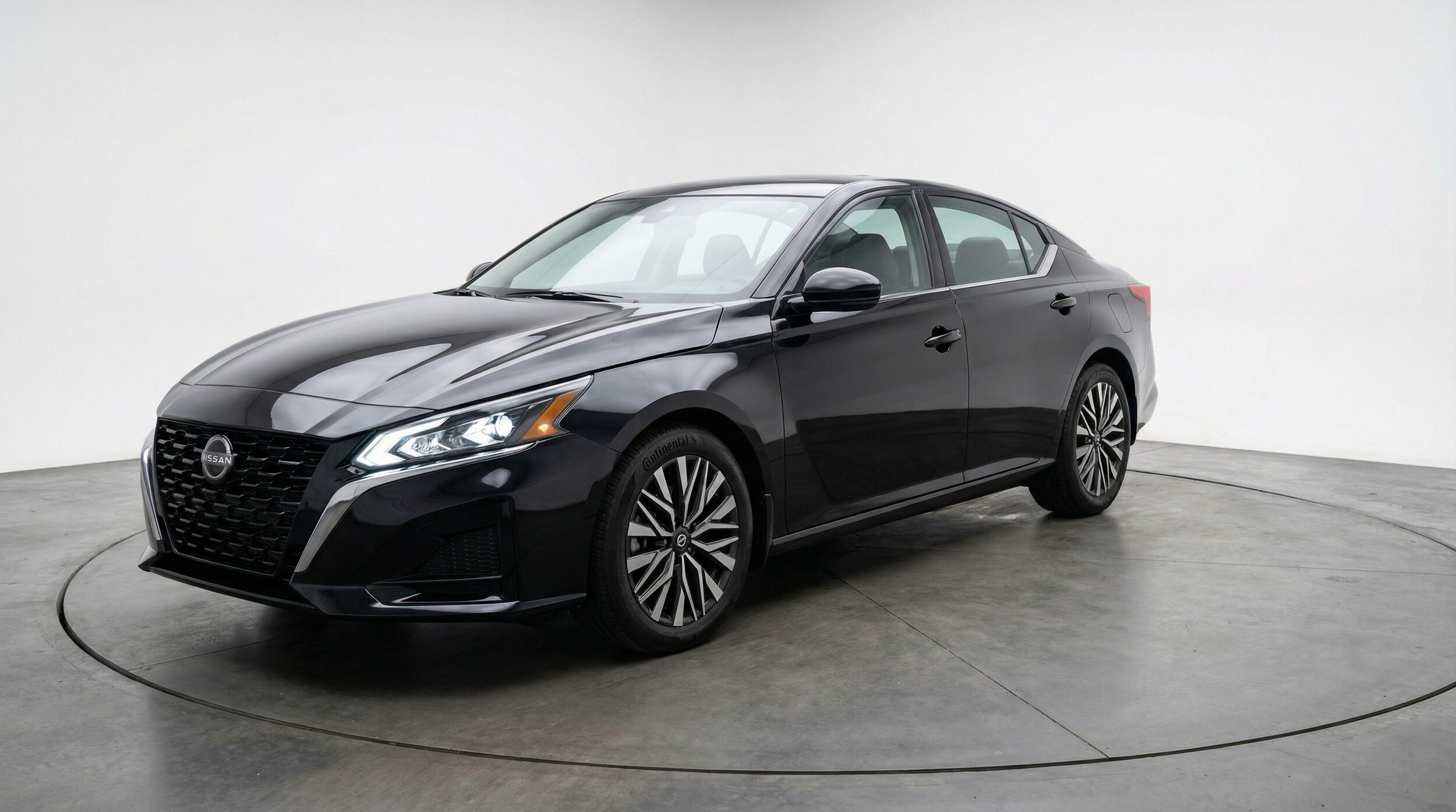 Thumbnail: 2025 Nissan Altima - 3