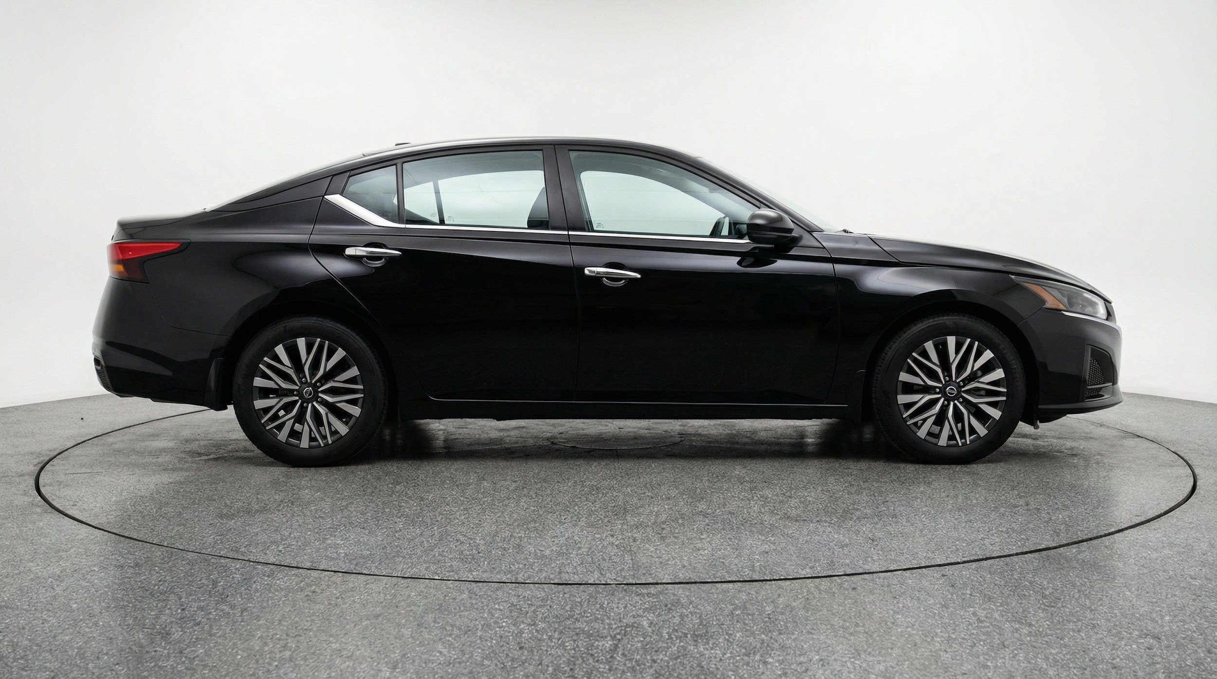 Thumbnail: 2025 Nissan Altima - 11