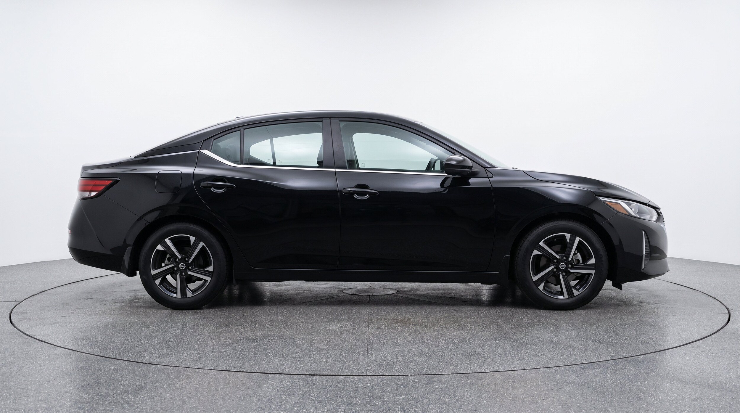 Thumbnail: 2025 Nissan Sentra - 11