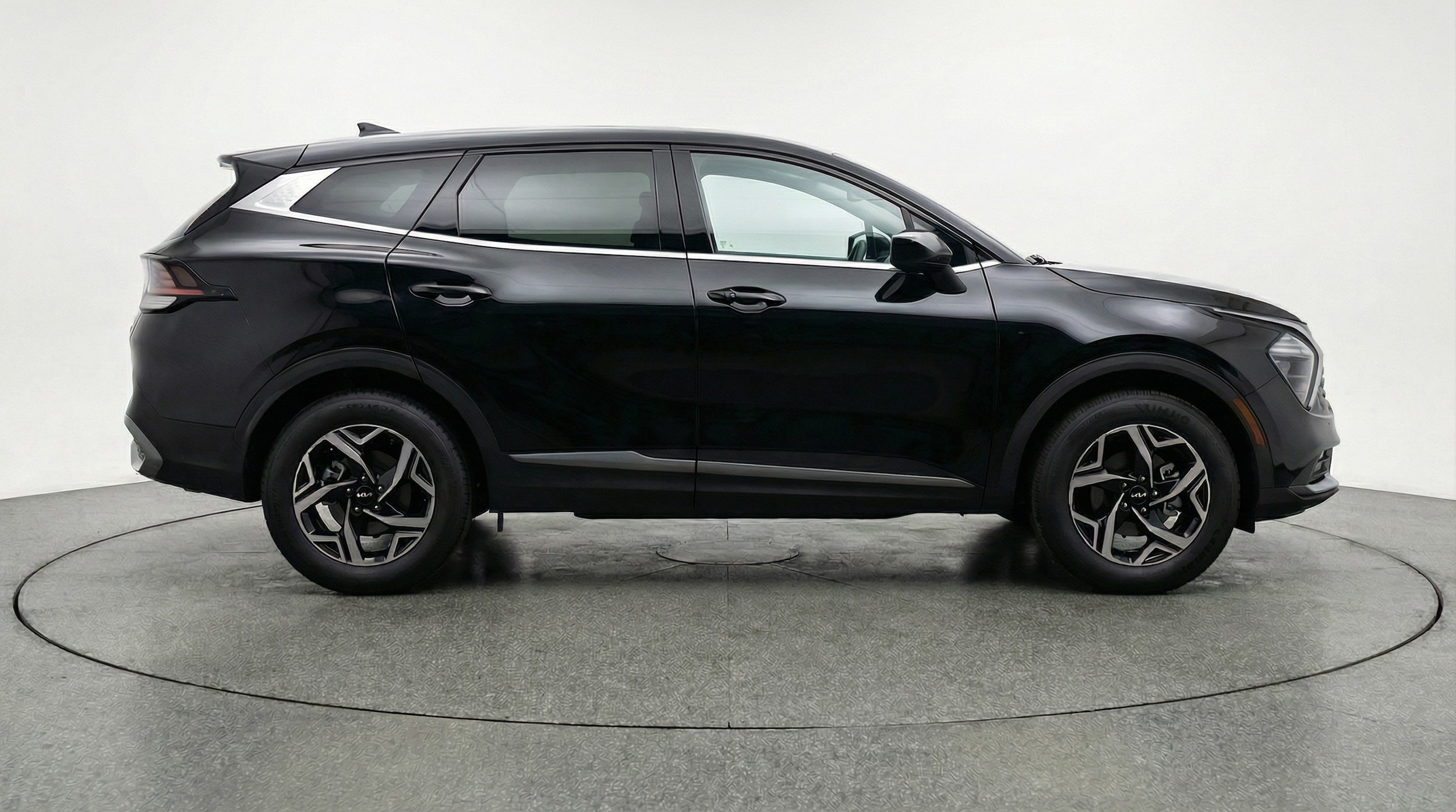 Thumbnail: 2025 Kia Sportage - 8