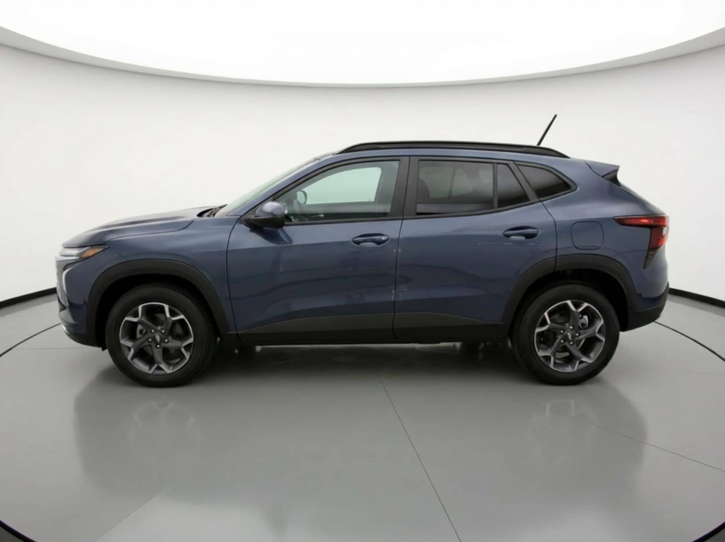 Thumbnail: 2025 Chevrolet Trax - 5