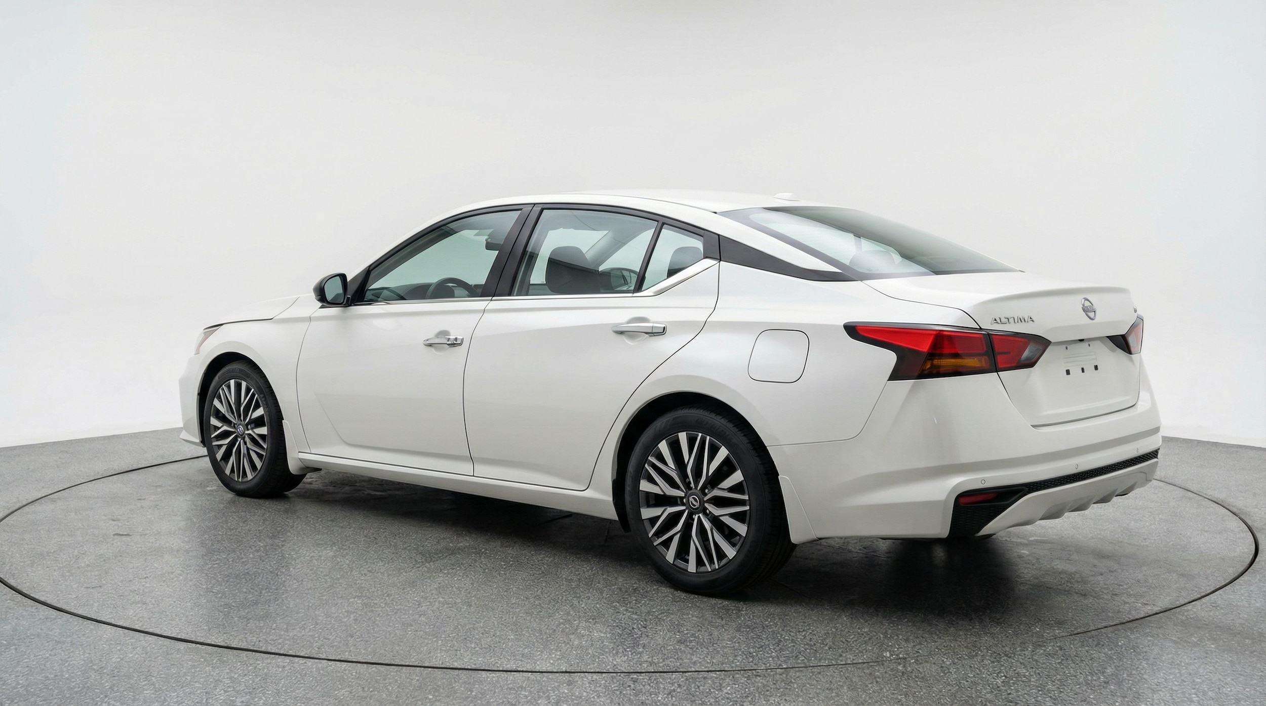 Thumbnail: 2025 Nissan Altima - 5