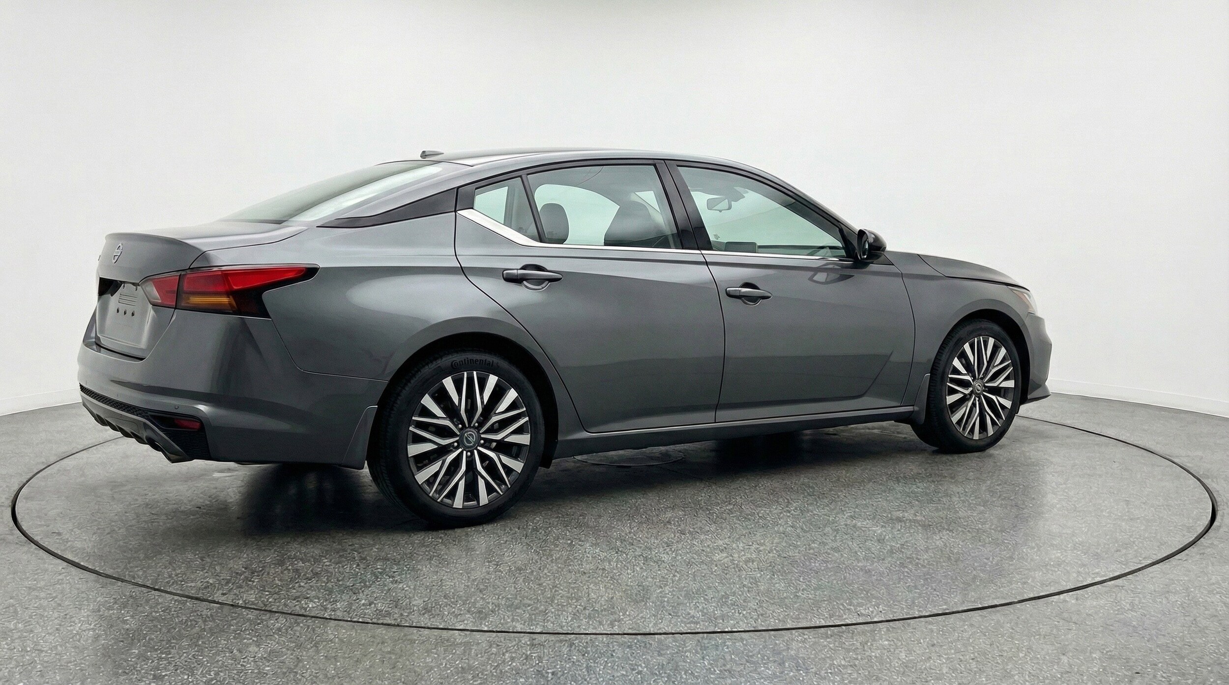 Thumbnail: 2025 Nissan Altima - 9