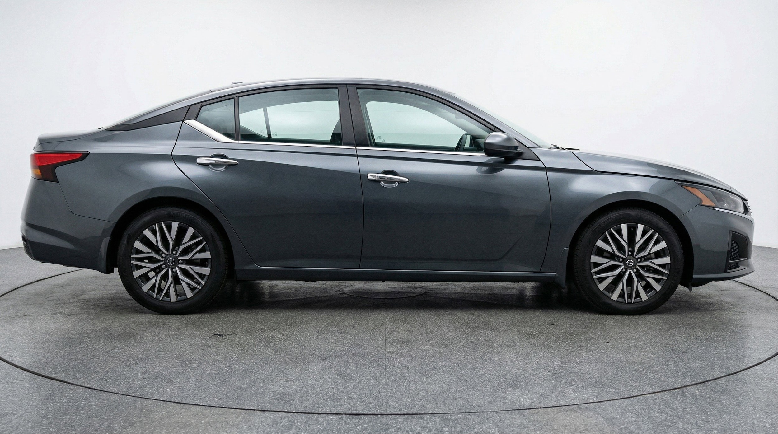 Thumbnail: 2025 Nissan Altima - 11