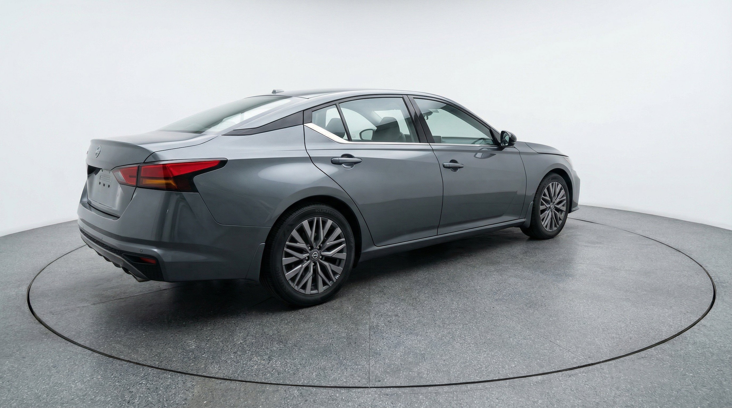 Thumbnail: 2025 Nissan Altima - 9