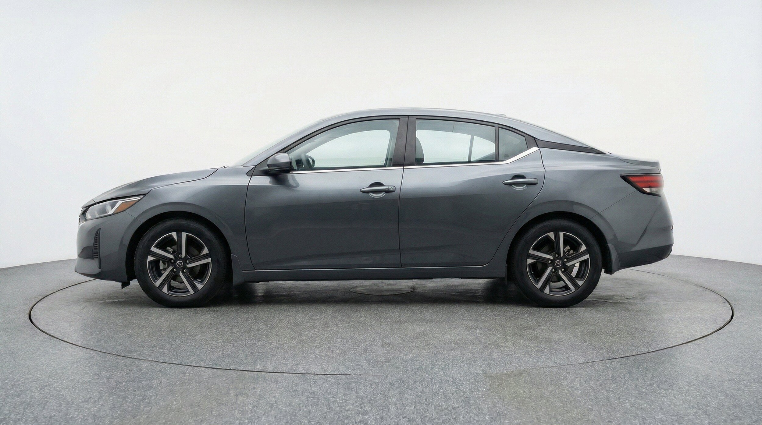 Thumbnail: 2025 Nissan Sentra - 5