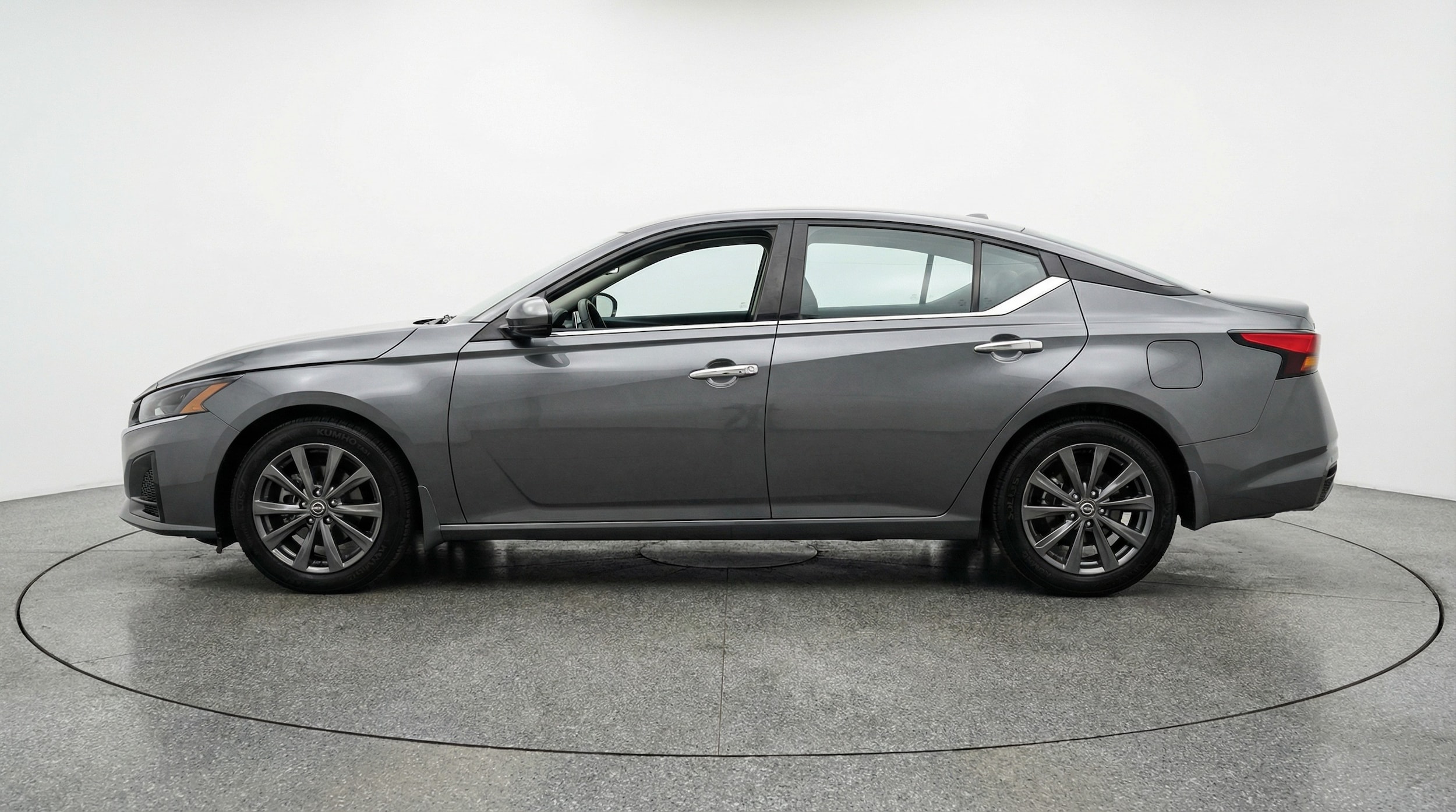 Thumbnail: 2025 Nissan Altima - 4