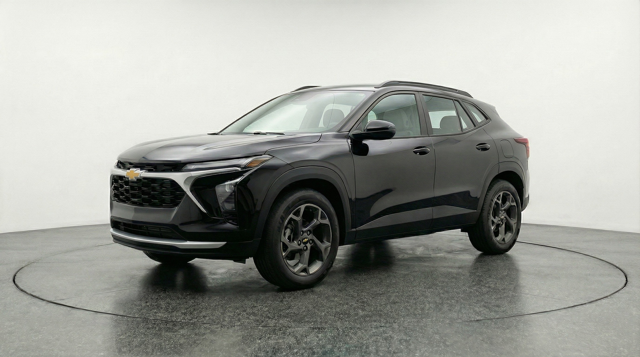 Thumbnail: 2025 Chevrolet Trax - 3