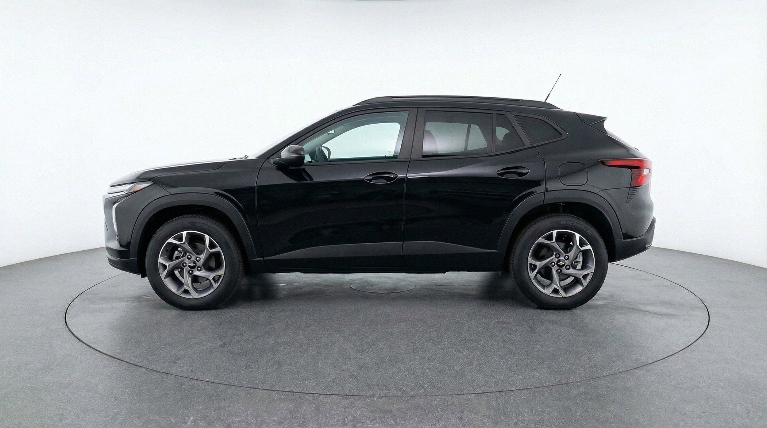 Thumbnail: 2025 Chevrolet Trax - 5