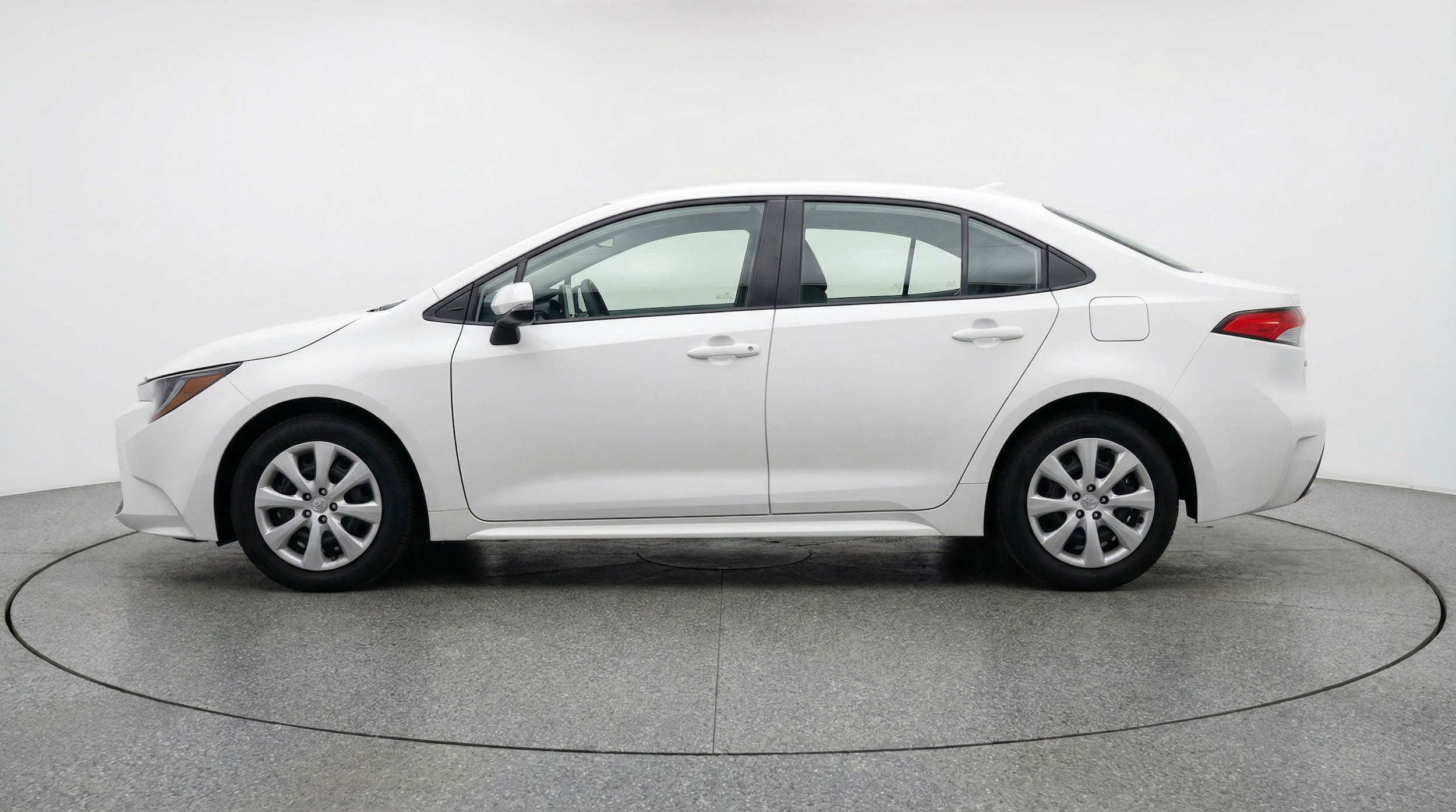 Thumbnail: 2025 Toyota Corolla - 5