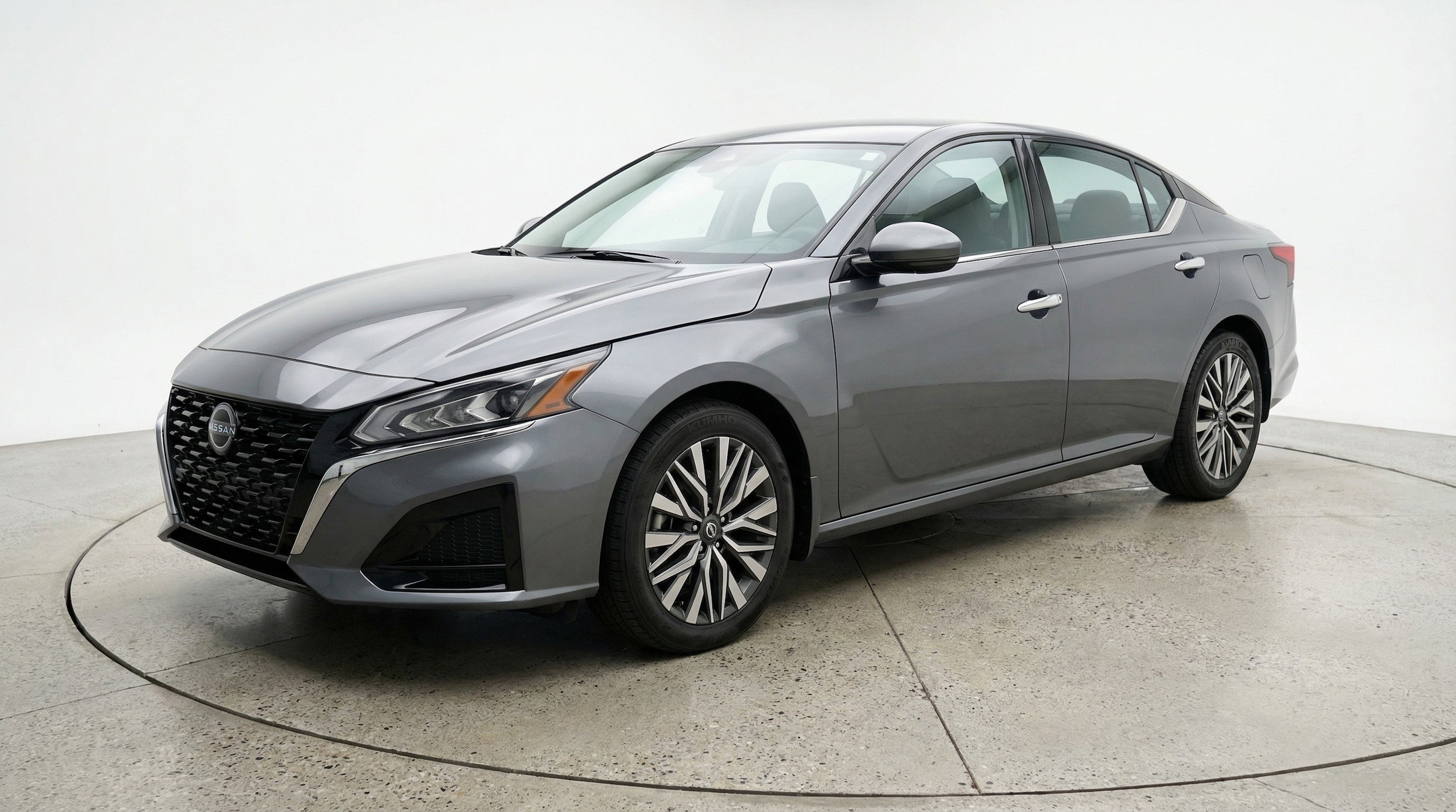 Thumbnail: 2025 Nissan Altima - 3