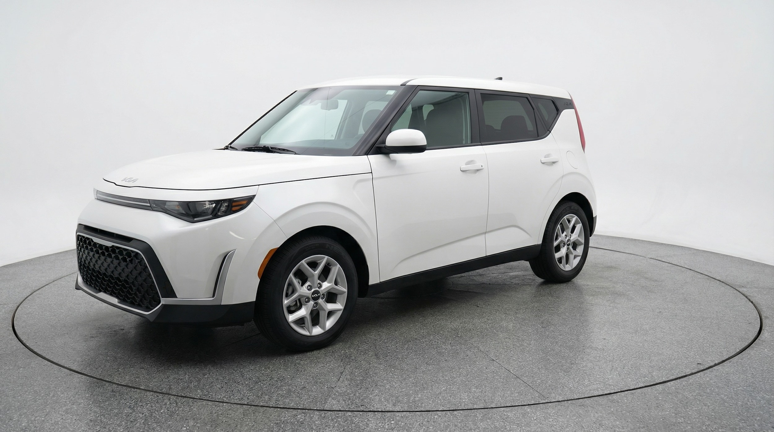 Thumbnail: 2025 Kia Soul - 3