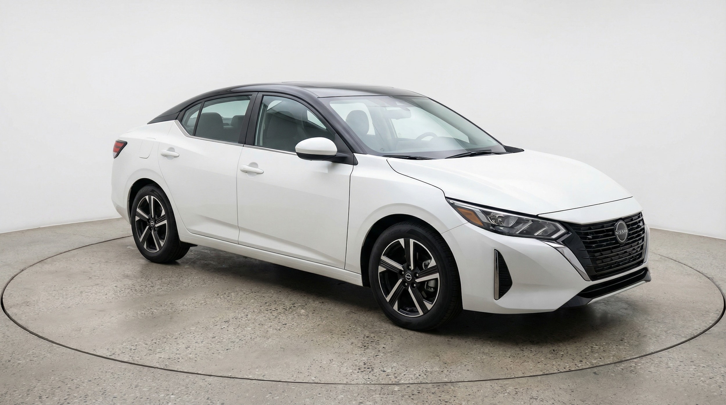 Thumbnail: 2025 Nissan Sentra - 1