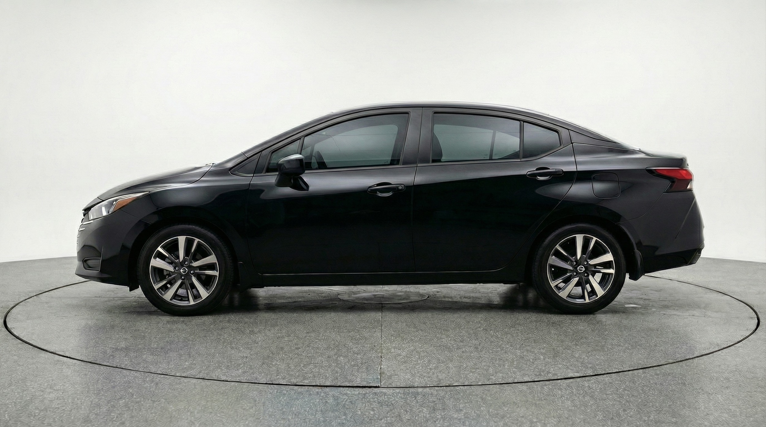 Thumbnail: 2025 Nissan Versa - 4