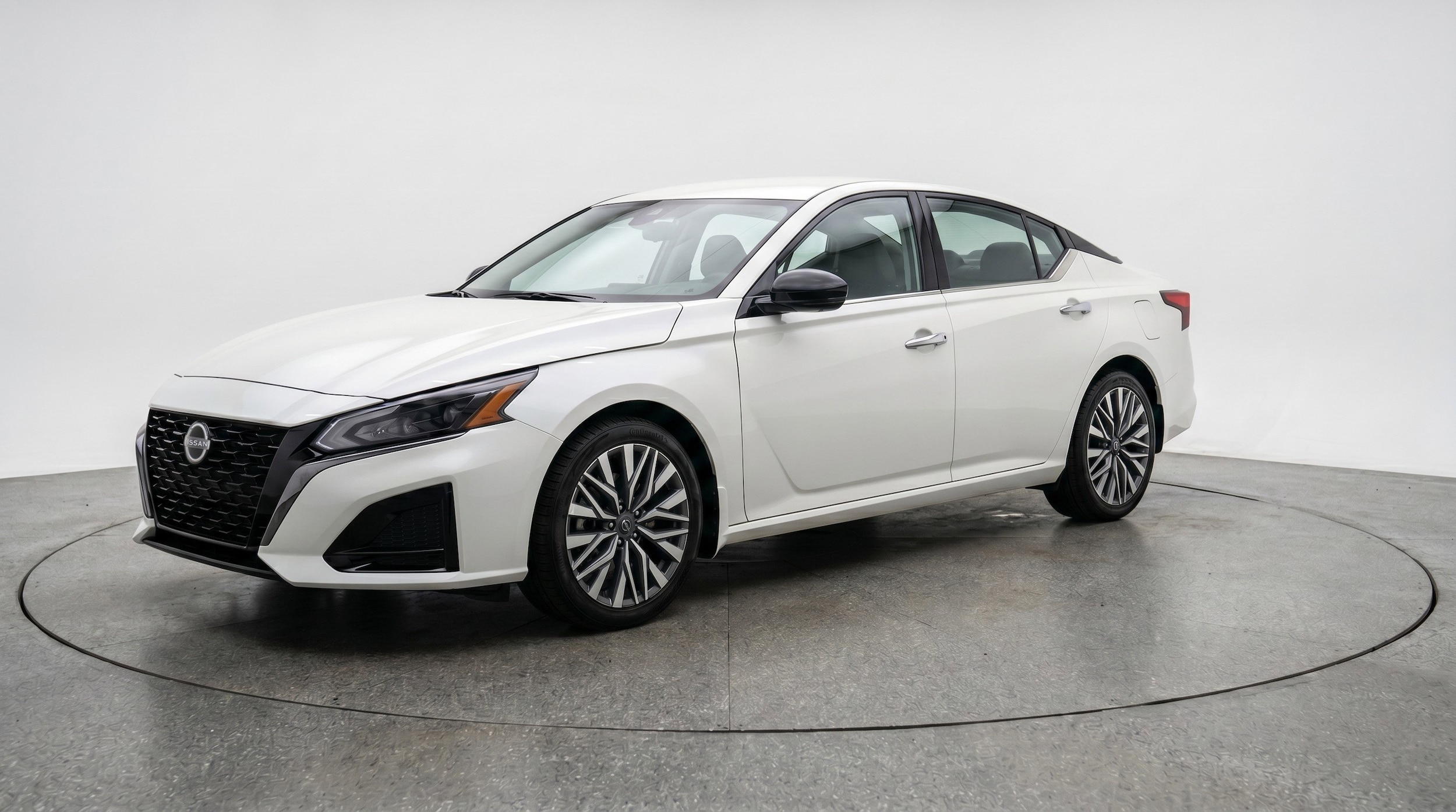 Thumbnail: 2025 Nissan Altima - 3