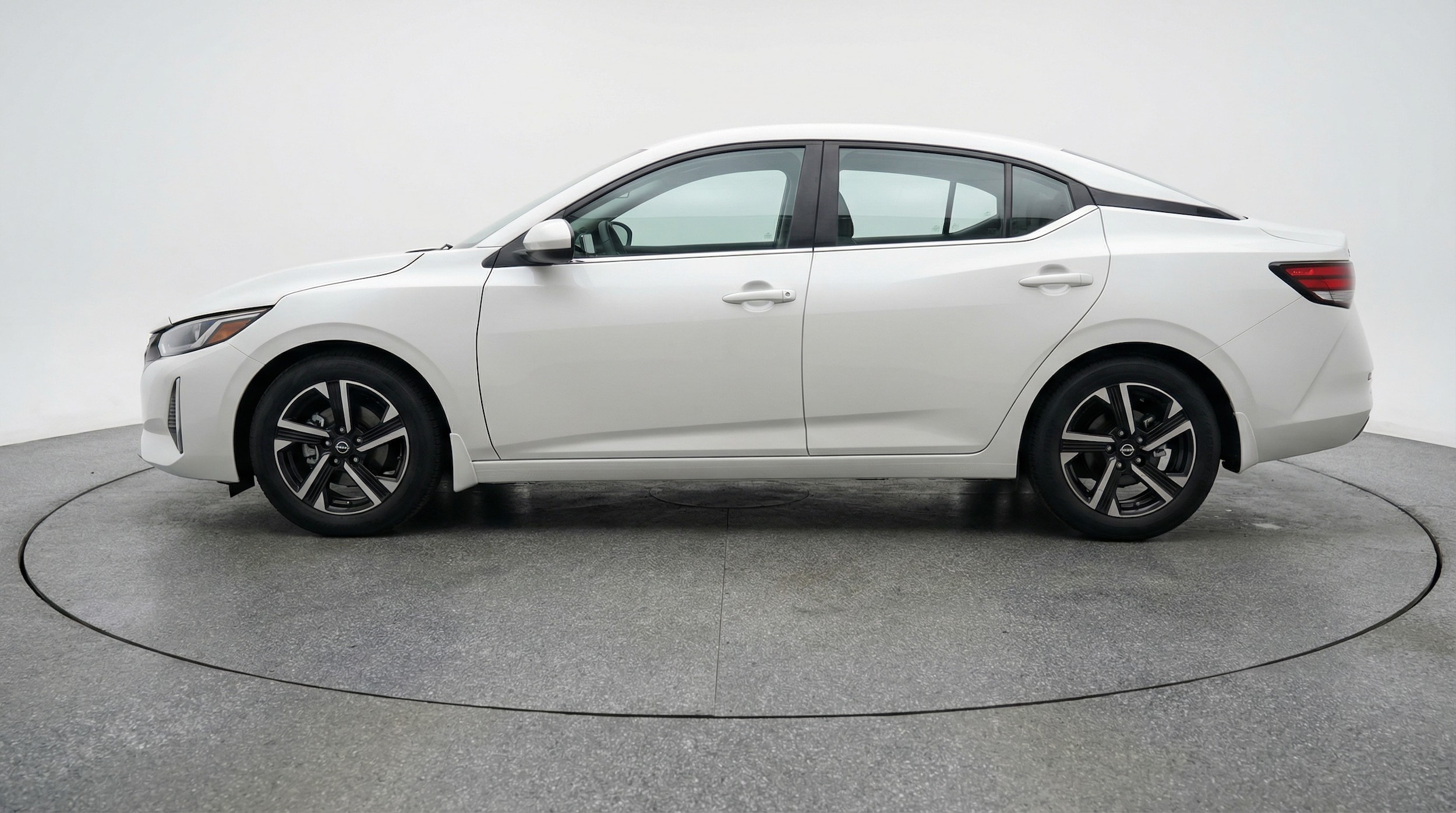 Thumbnail: 2025 Nissan Sentra - 4