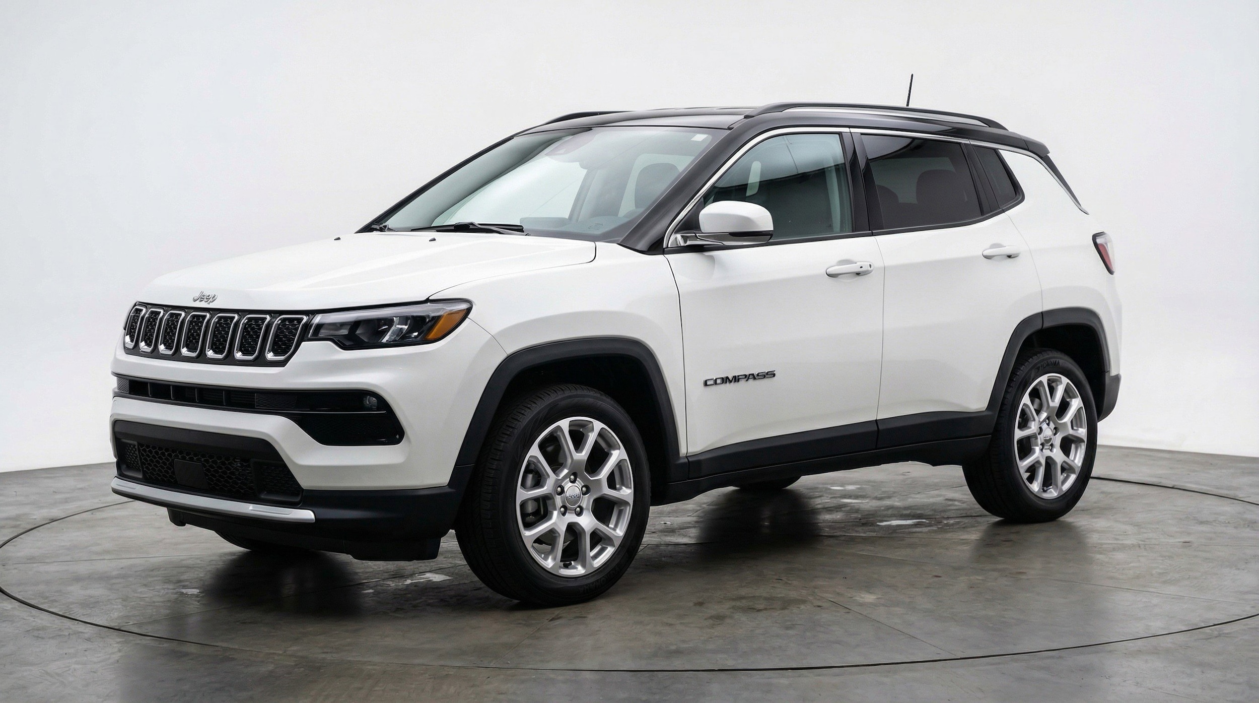 Thumbnail: 2025 Jeep Compass - 3