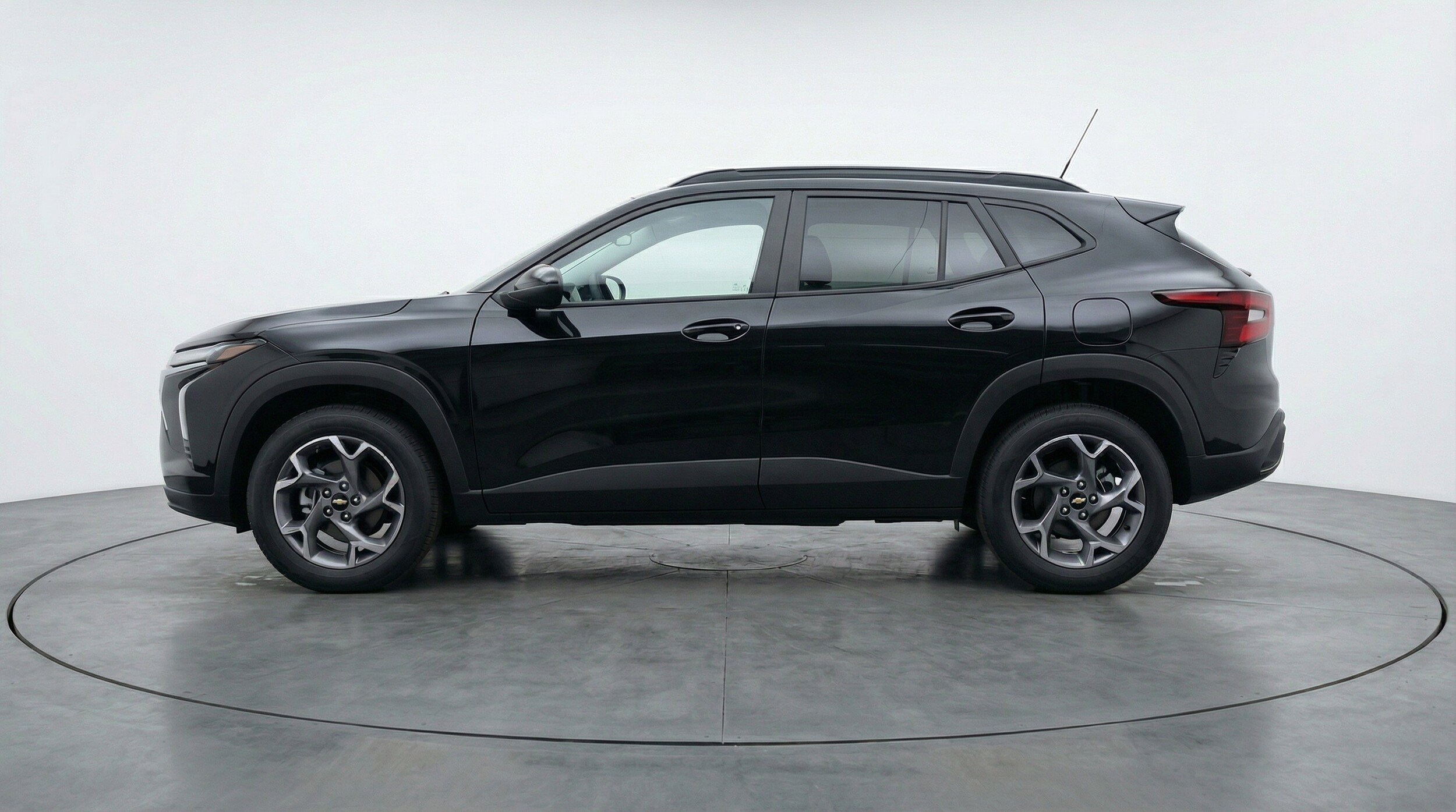 Thumbnail: 2025 Chevrolet Trax - 5