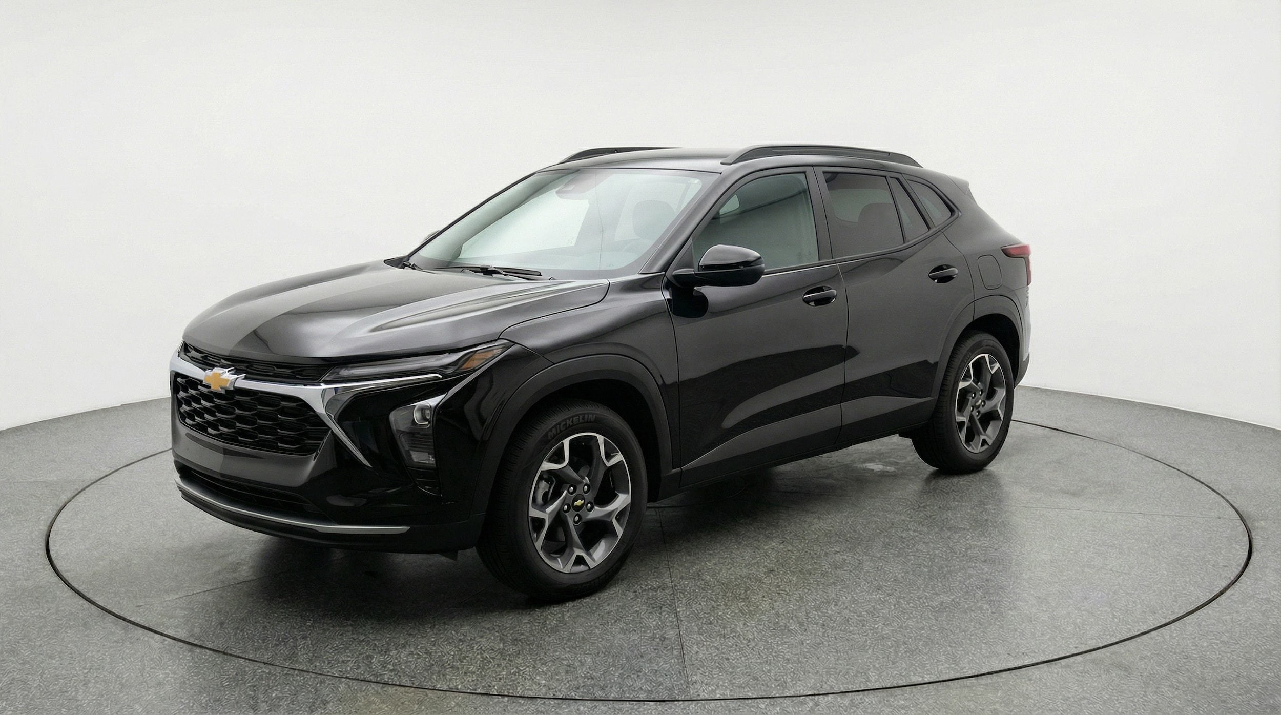 Thumbnail: 2025 Chevrolet Trax - 3