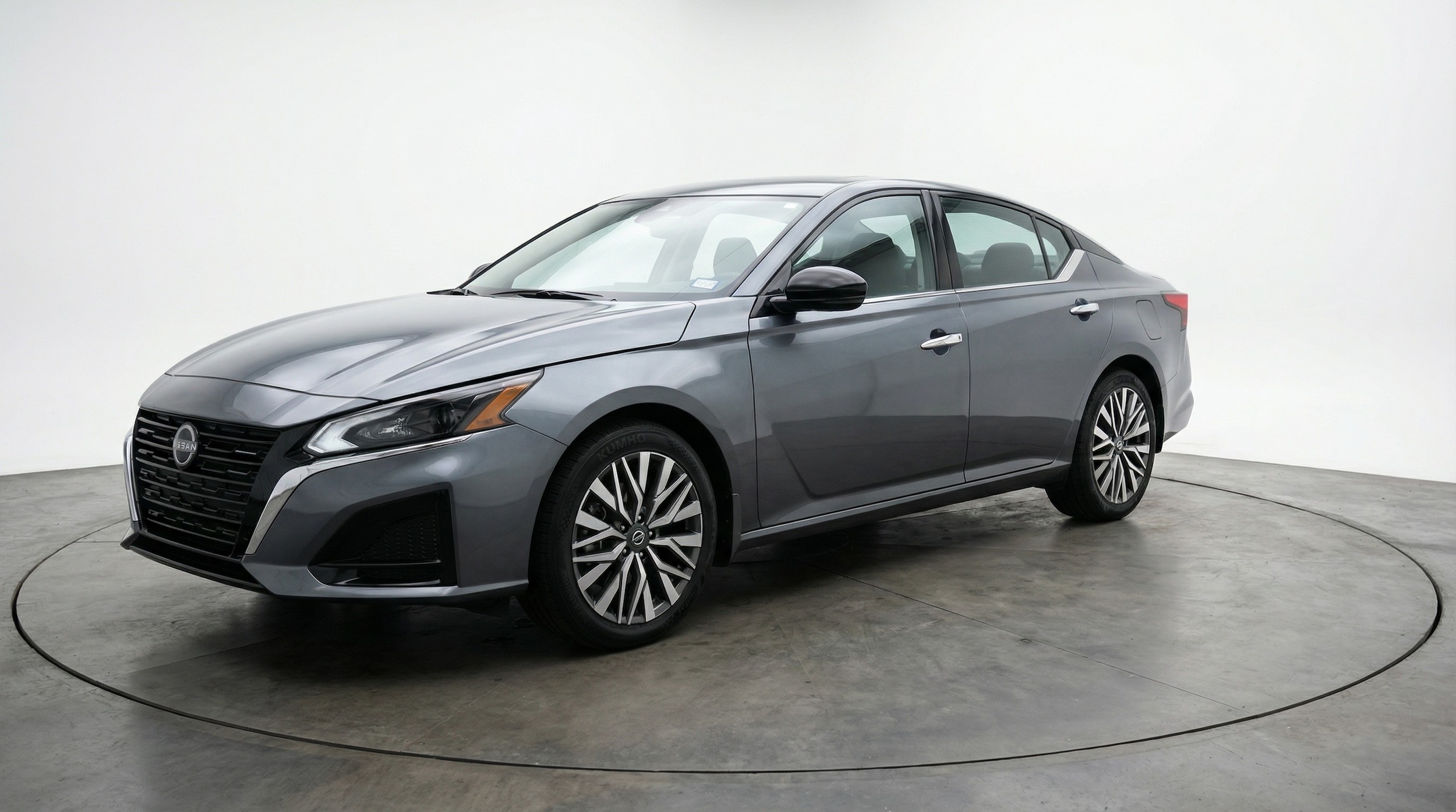 Thumbnail: 2025 Nissan Altima - 3