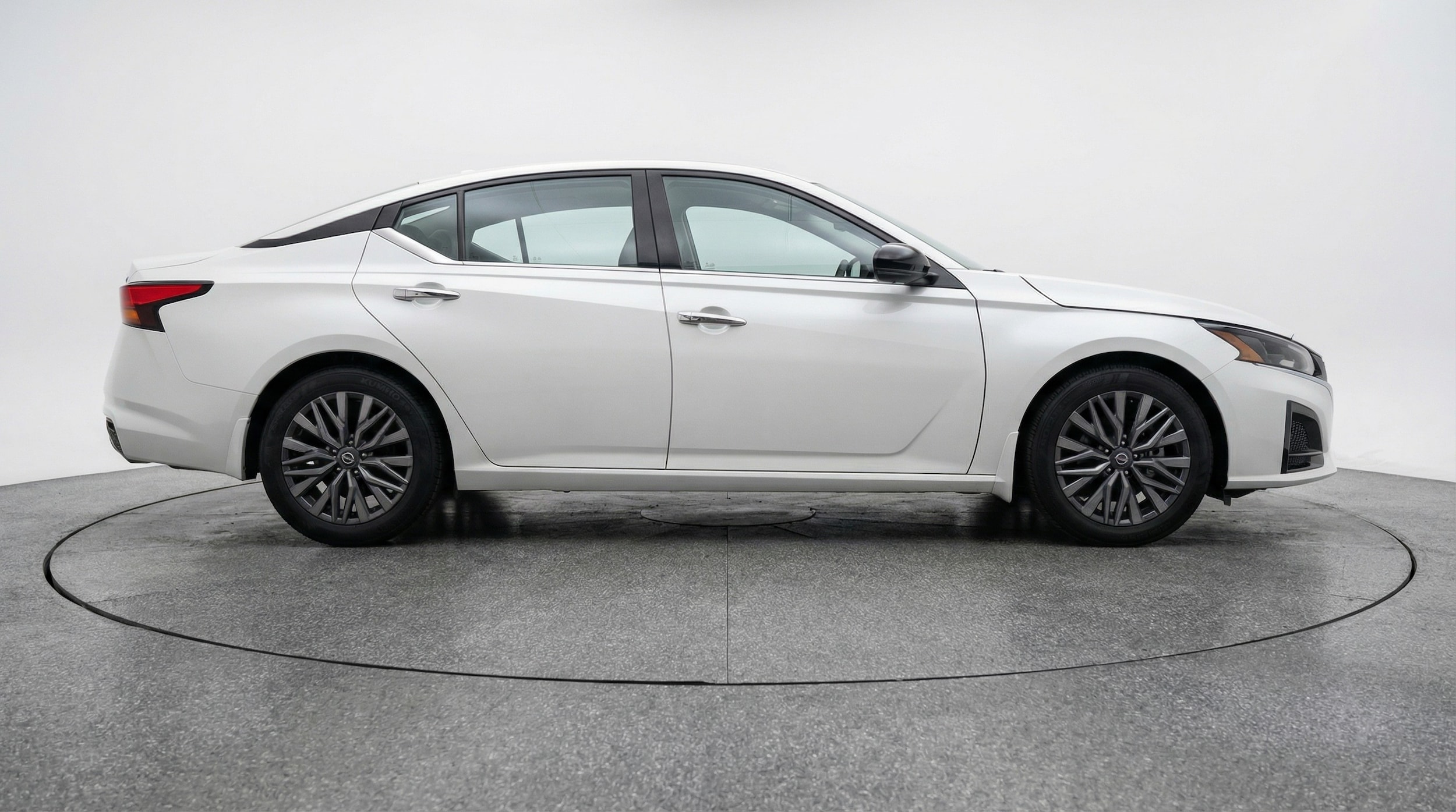 Thumbnail: 2025 Nissan Altima - 8