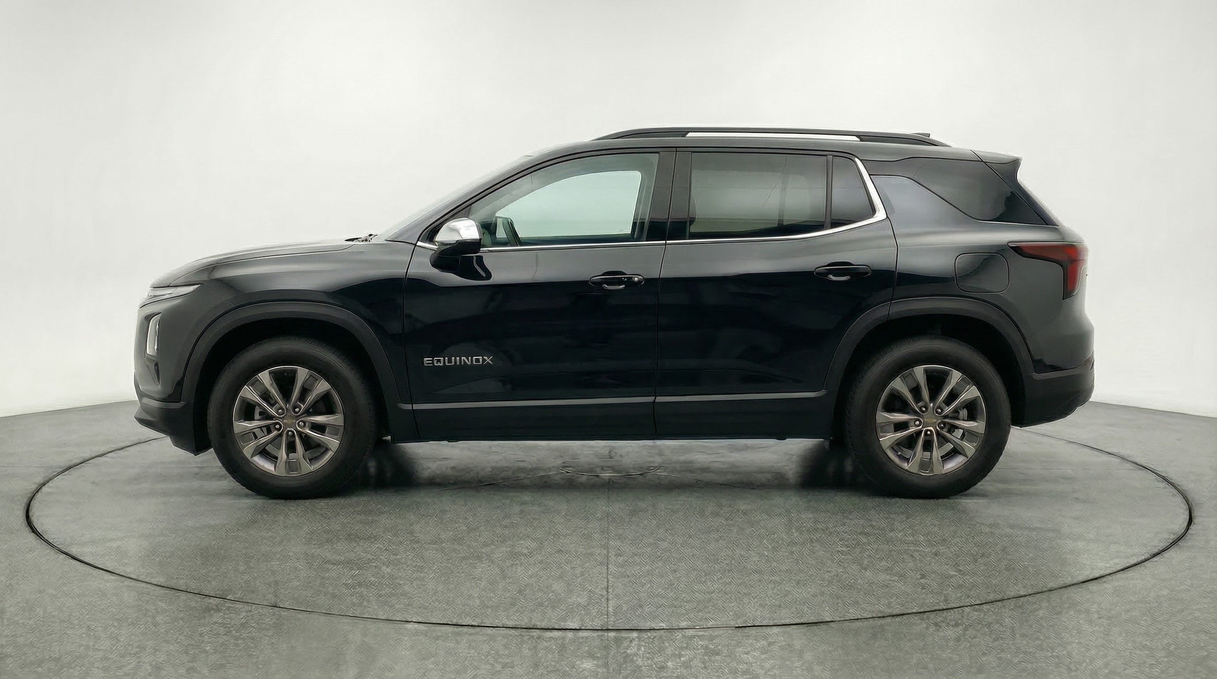 Thumbnail: 2025 Chevrolet Equinox - 4